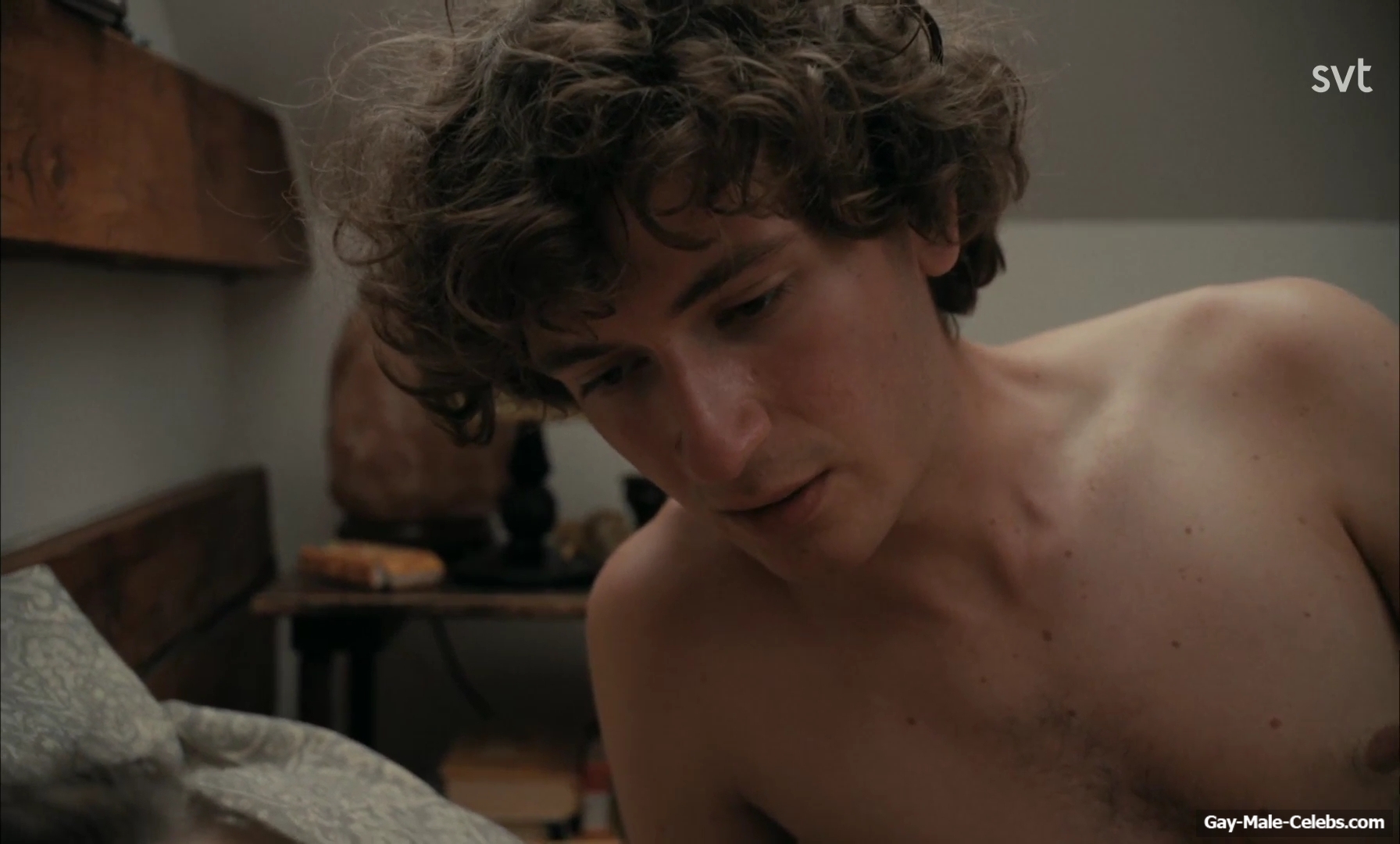 Odin Romanus nude scenes in Leva Lite