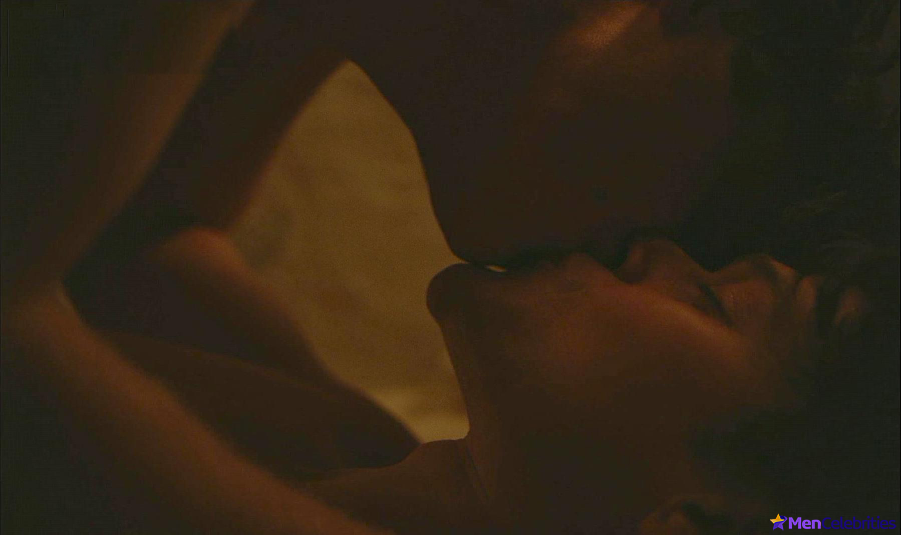 Robert Aramayo nude and gay scenes