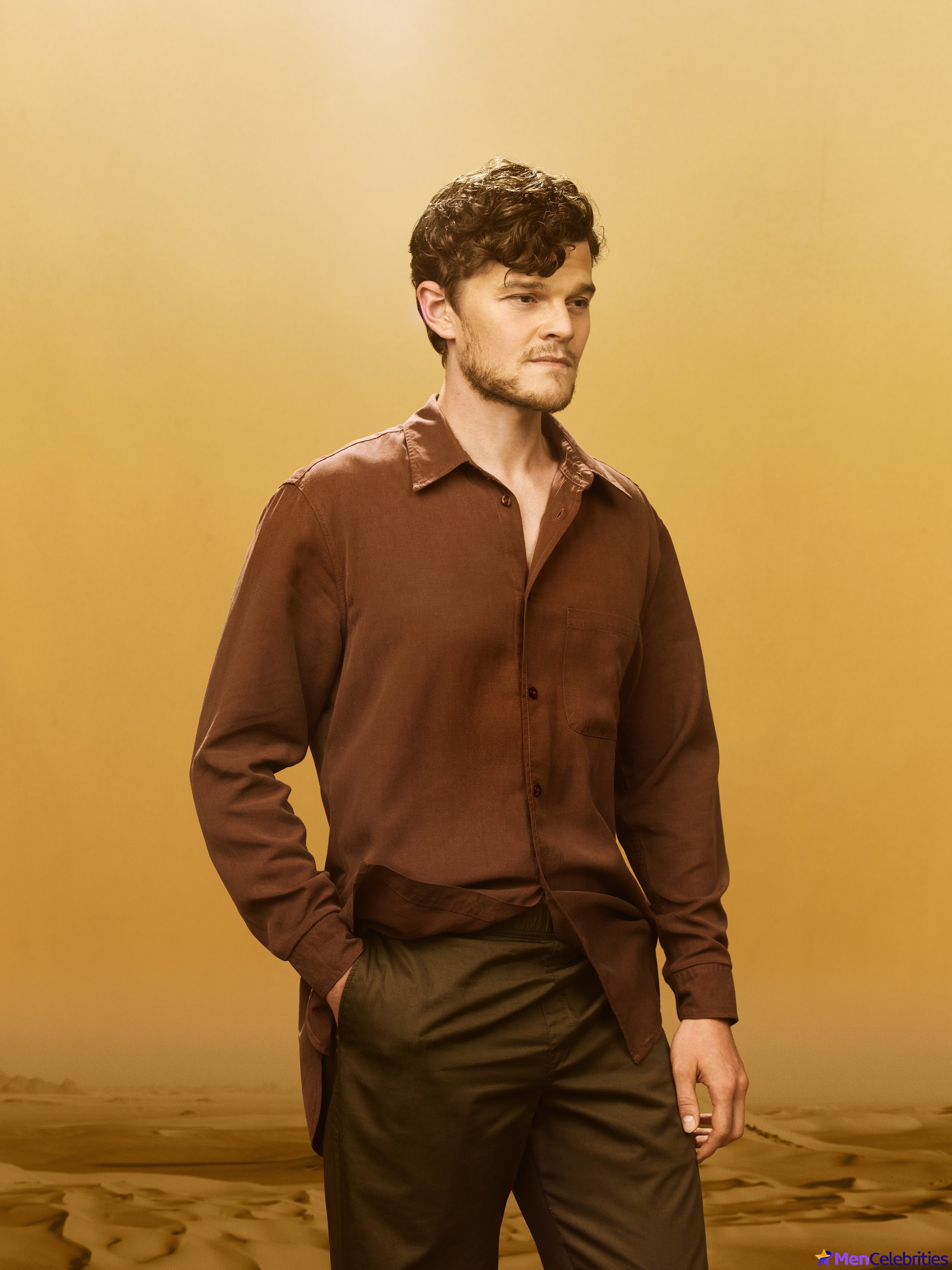 Robert Aramayo sexy photos