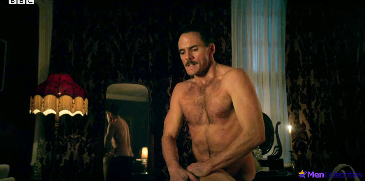 Sam Claflin shirtless and nude scenes