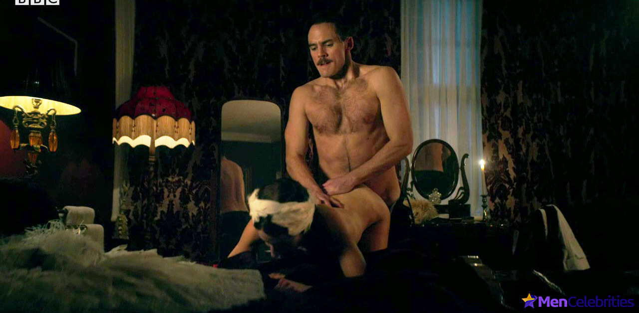 Sam Claflin shirtless and nude scenes
