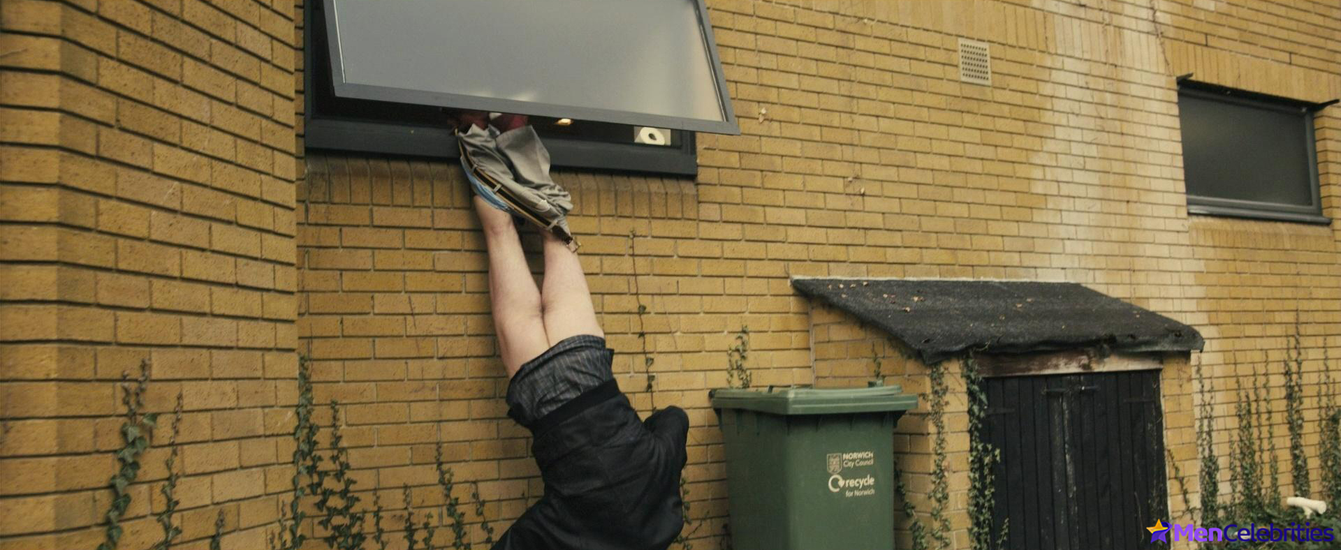 Steve Coogan nude and gay sex scenes