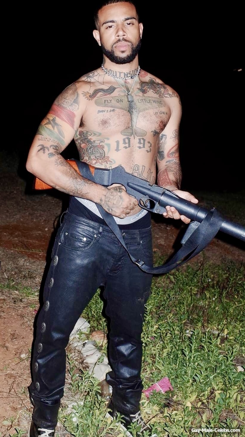 Vic Mensa nude and underwear pics