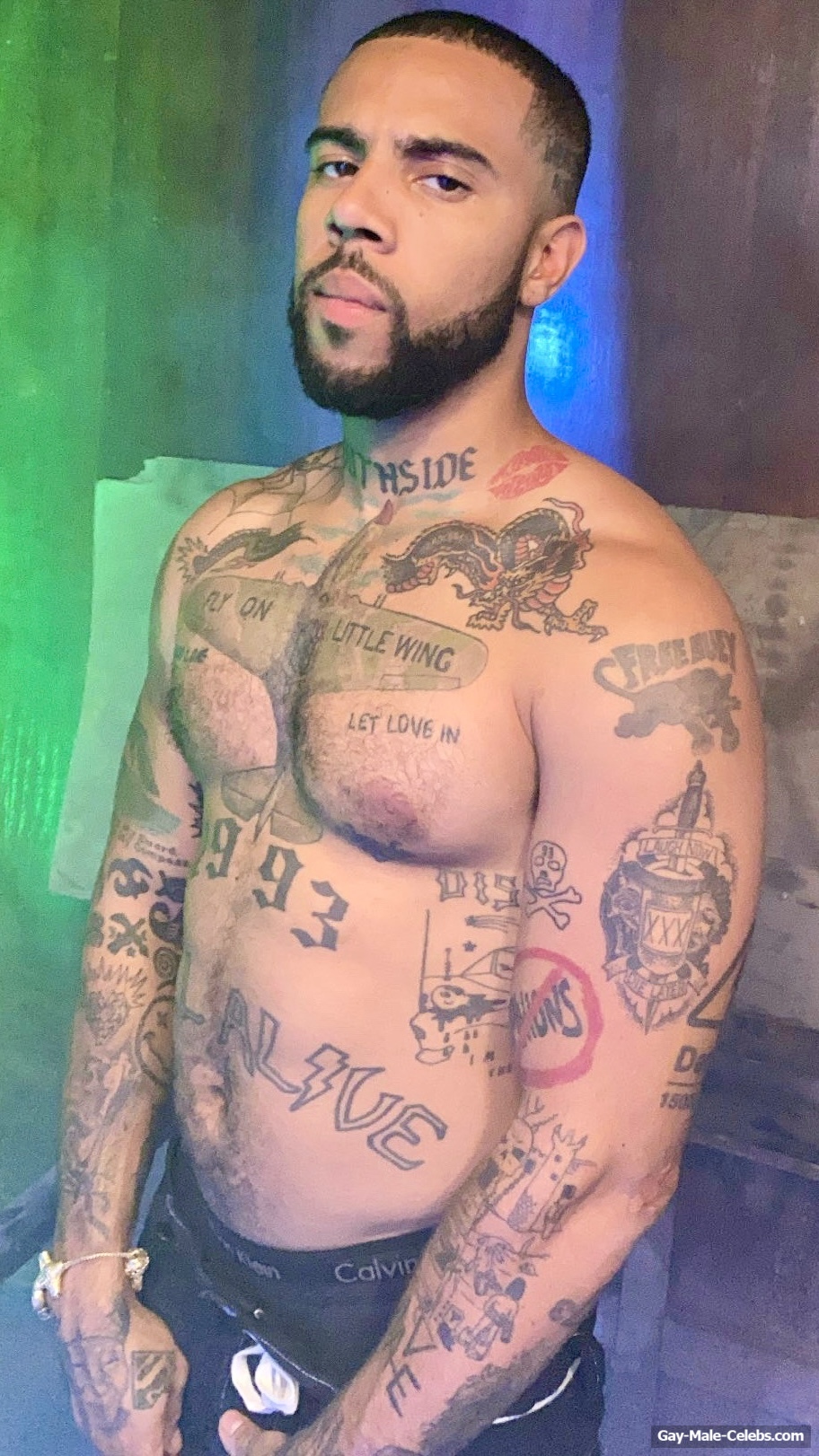 Vic Mensa nude and underwear pics