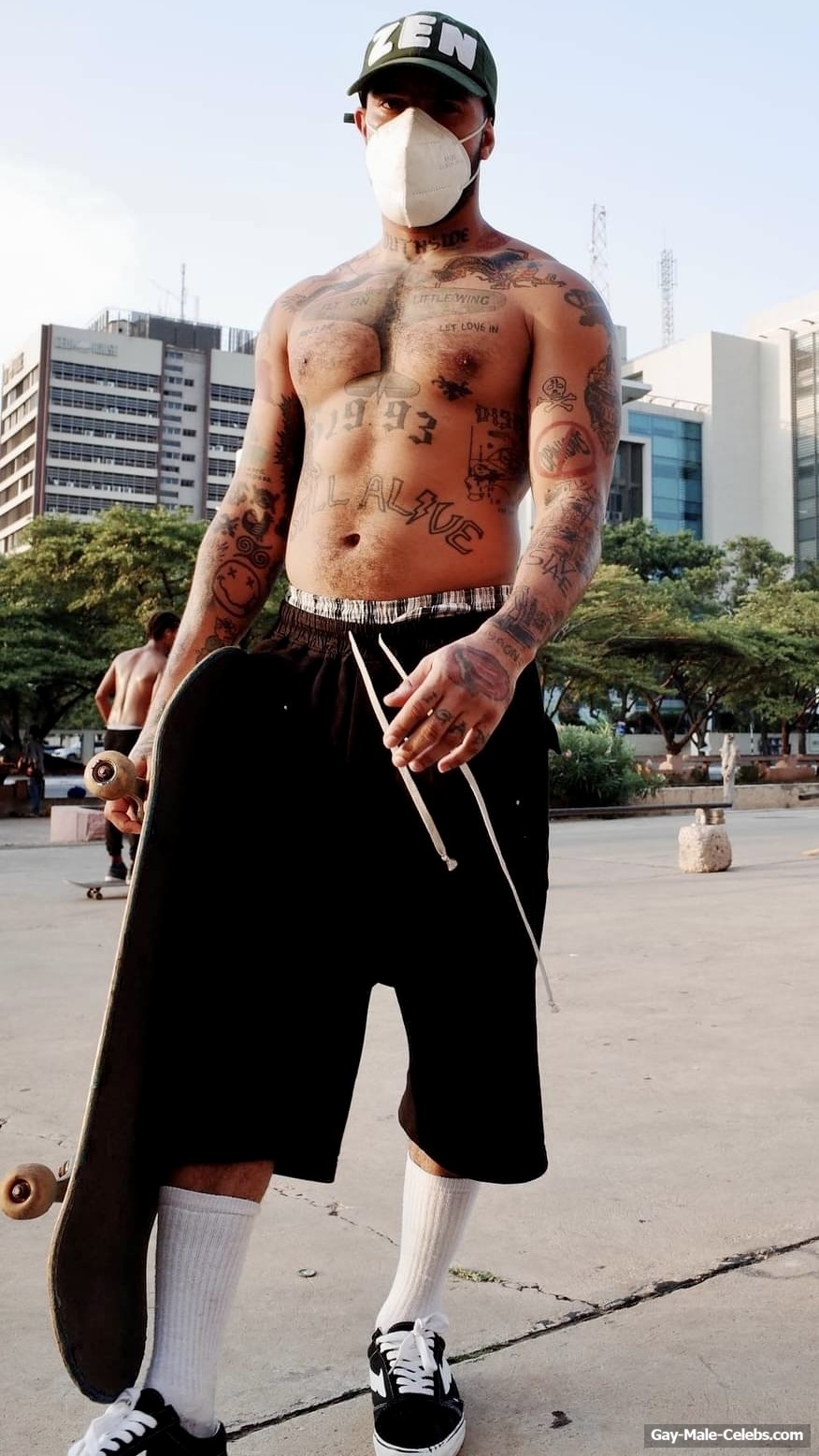 Vic Mensa nude and underwear pics