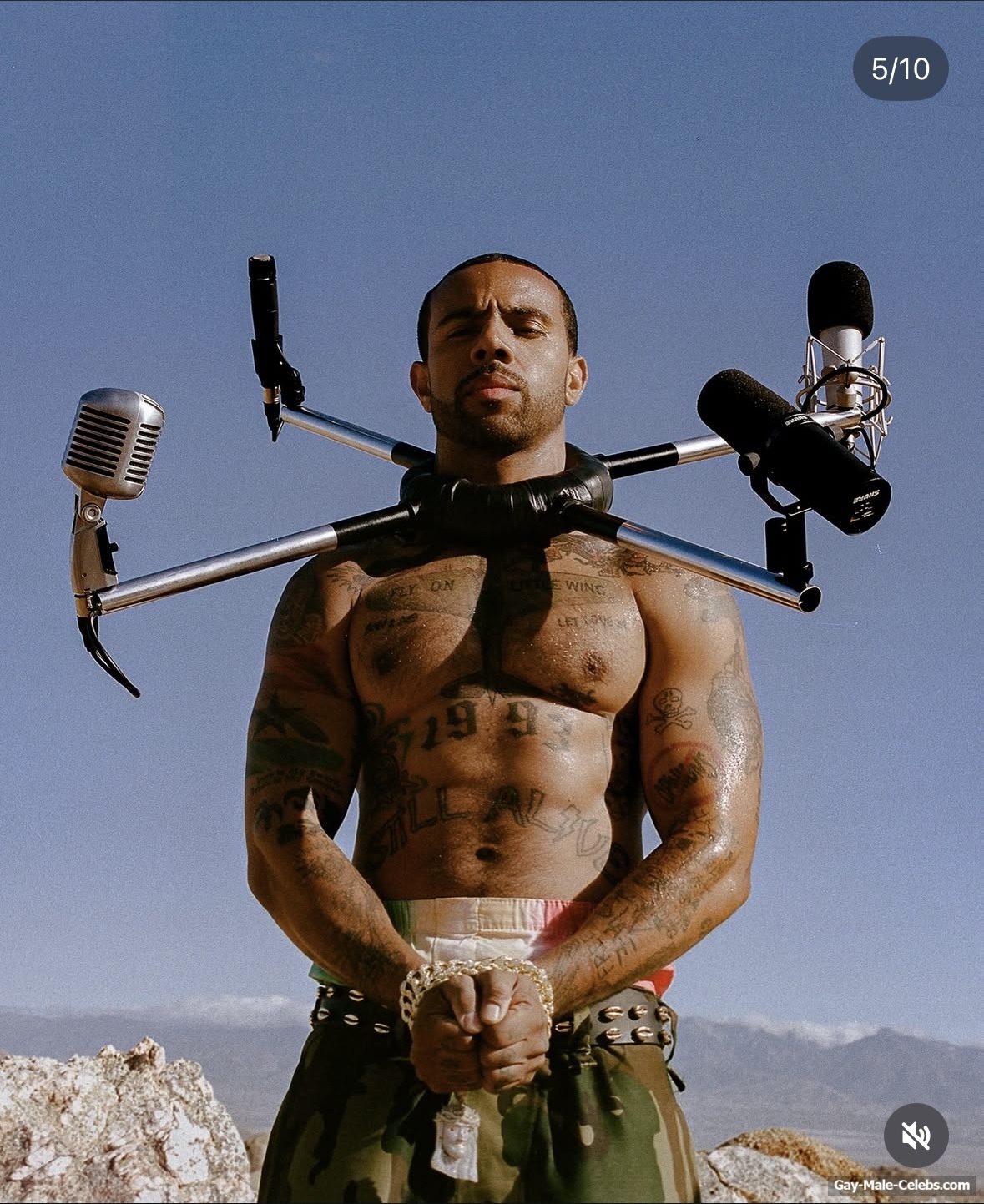 Vic Mensa nude and underwear pics