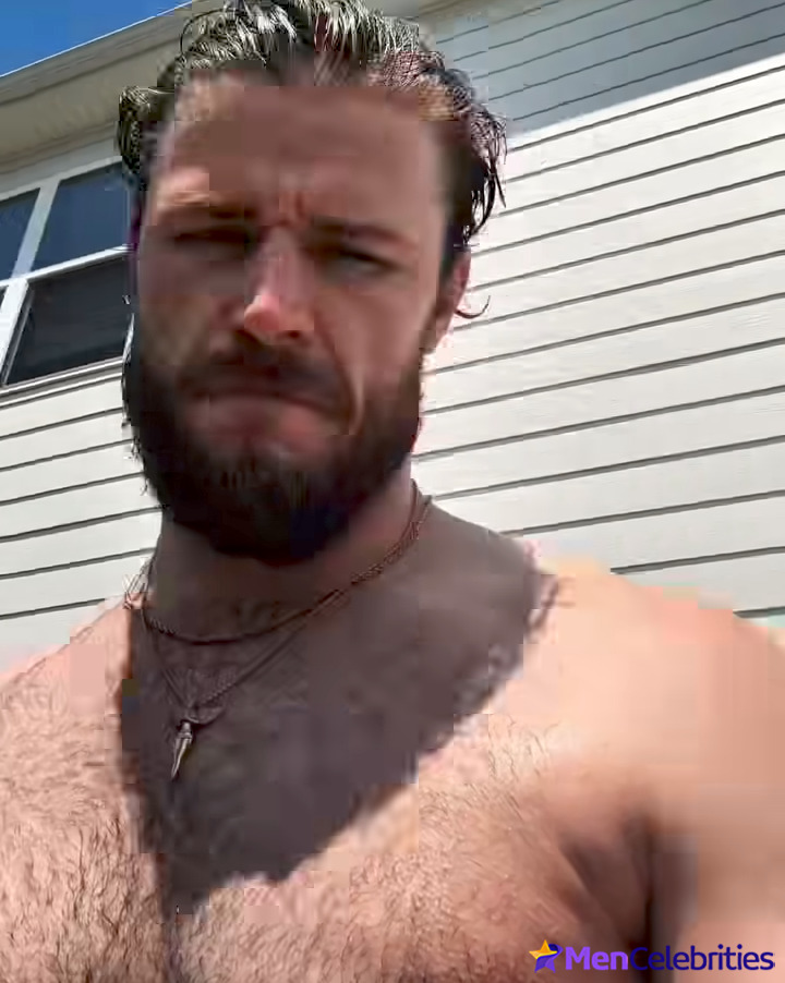 Callum Kerr shirtless and underwear pics