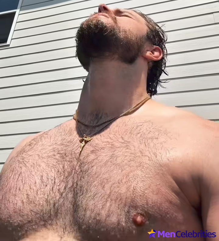 Callum Kerr shirtless and underwear pics