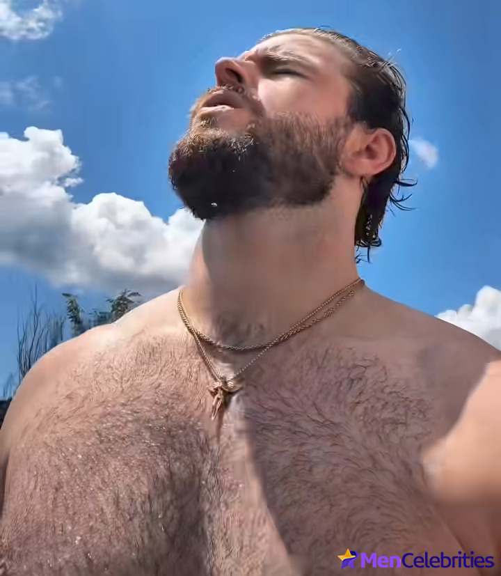 Callum Kerr shirtless and underwear pics