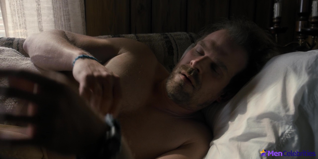 David Harbour nude and sexy scenes