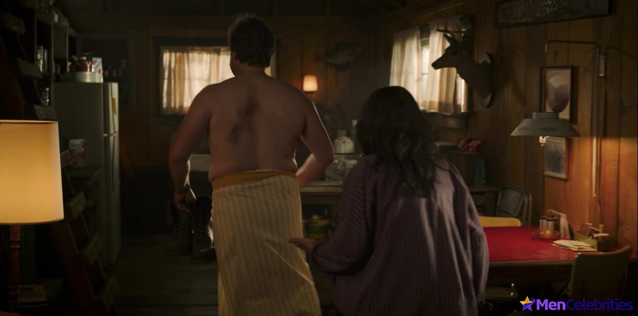 David Harbour nude and sexy scenes