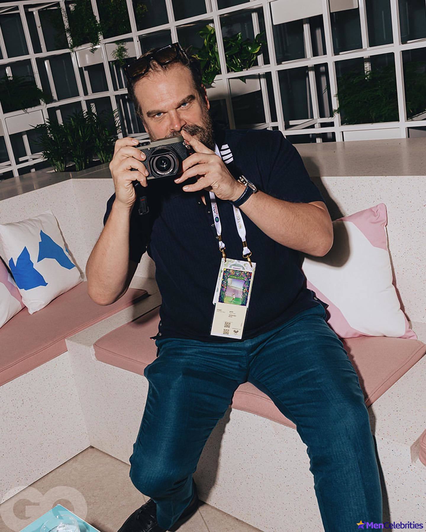 David Harbour shirtless and bulge pics