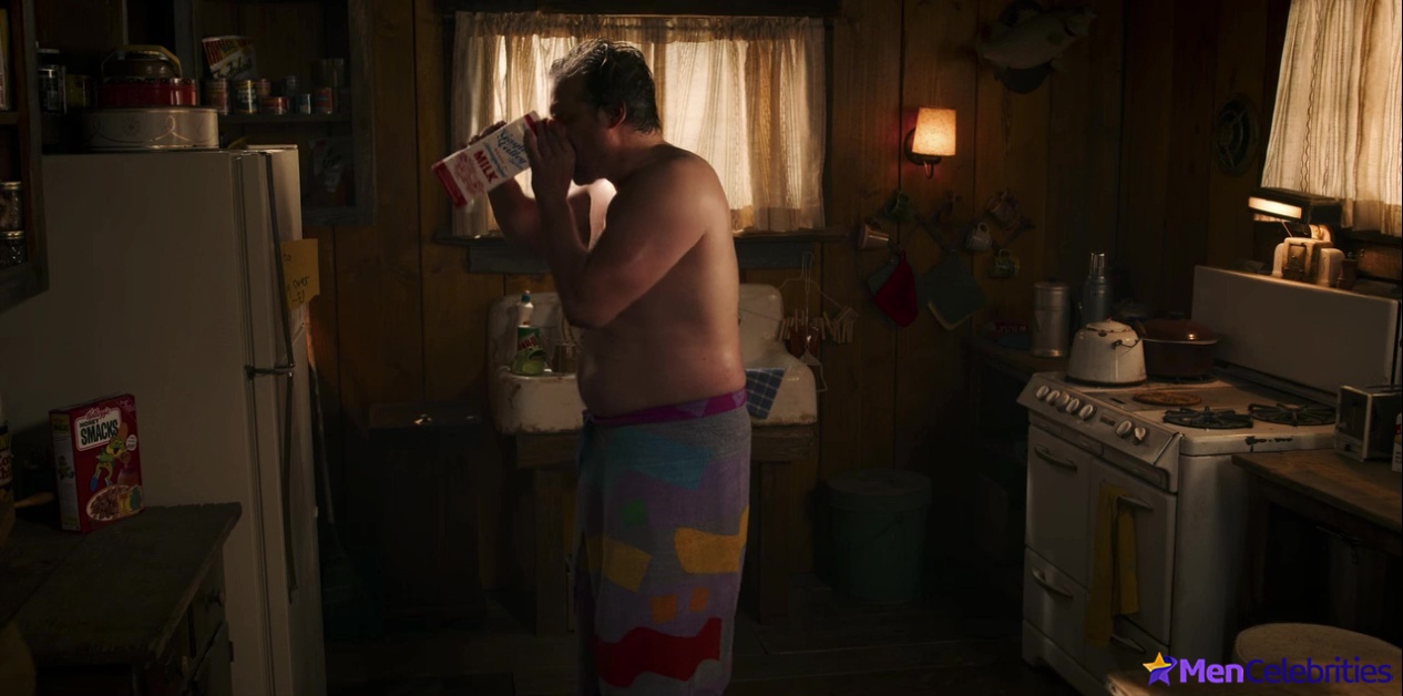 David Harbour nude and sexy scenes