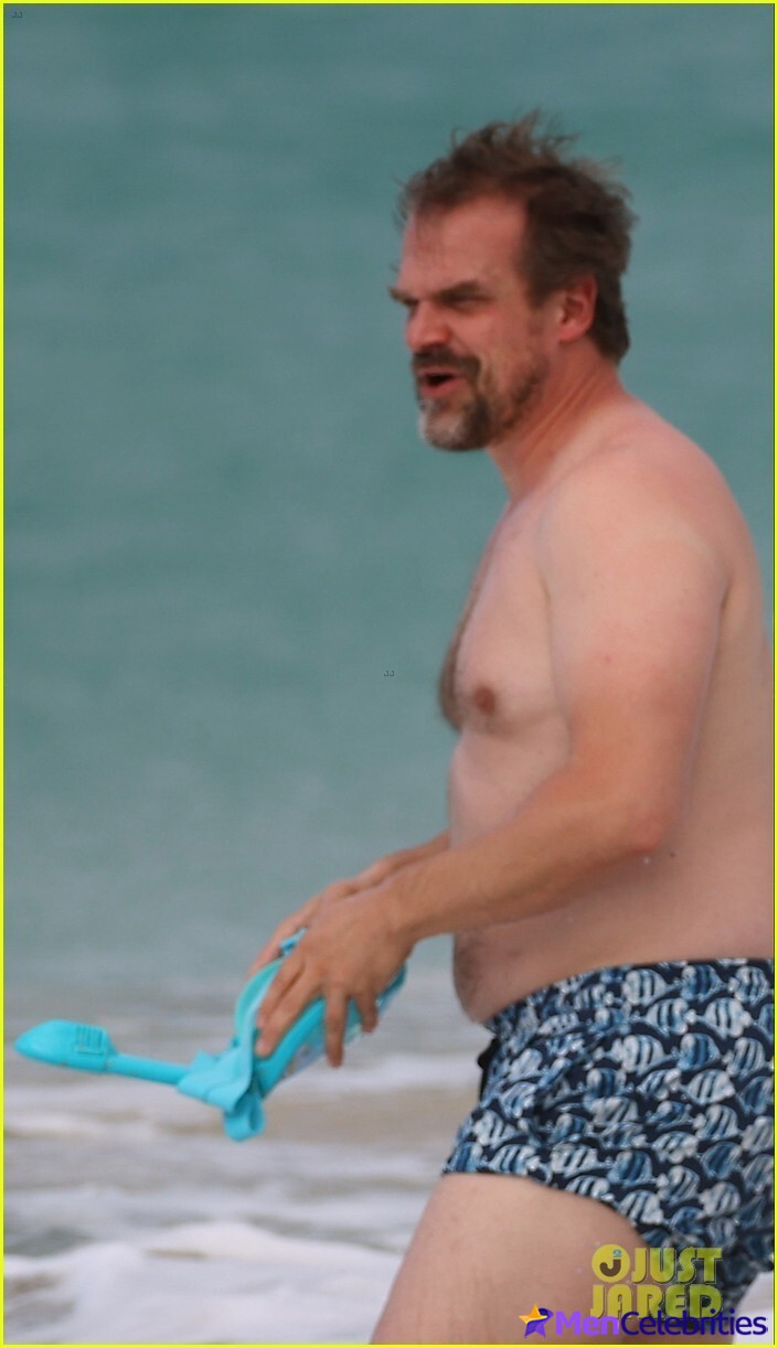 David Harbour shirtless