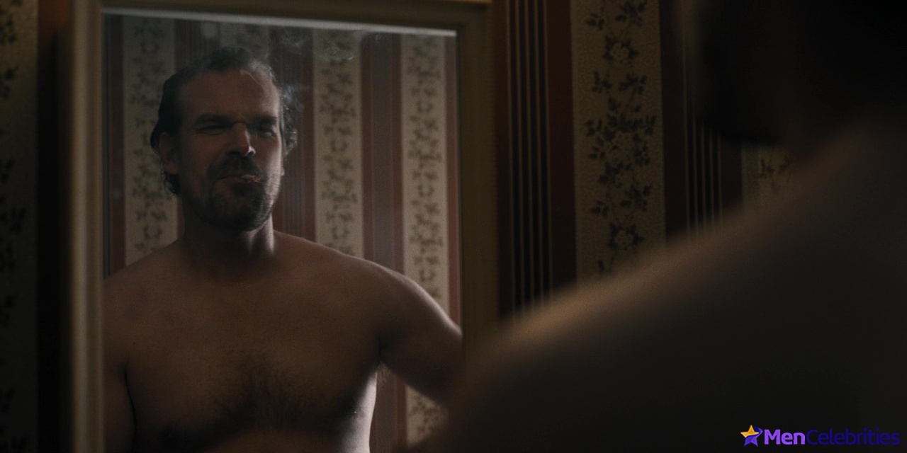 David Harbour nude and sexy scenes