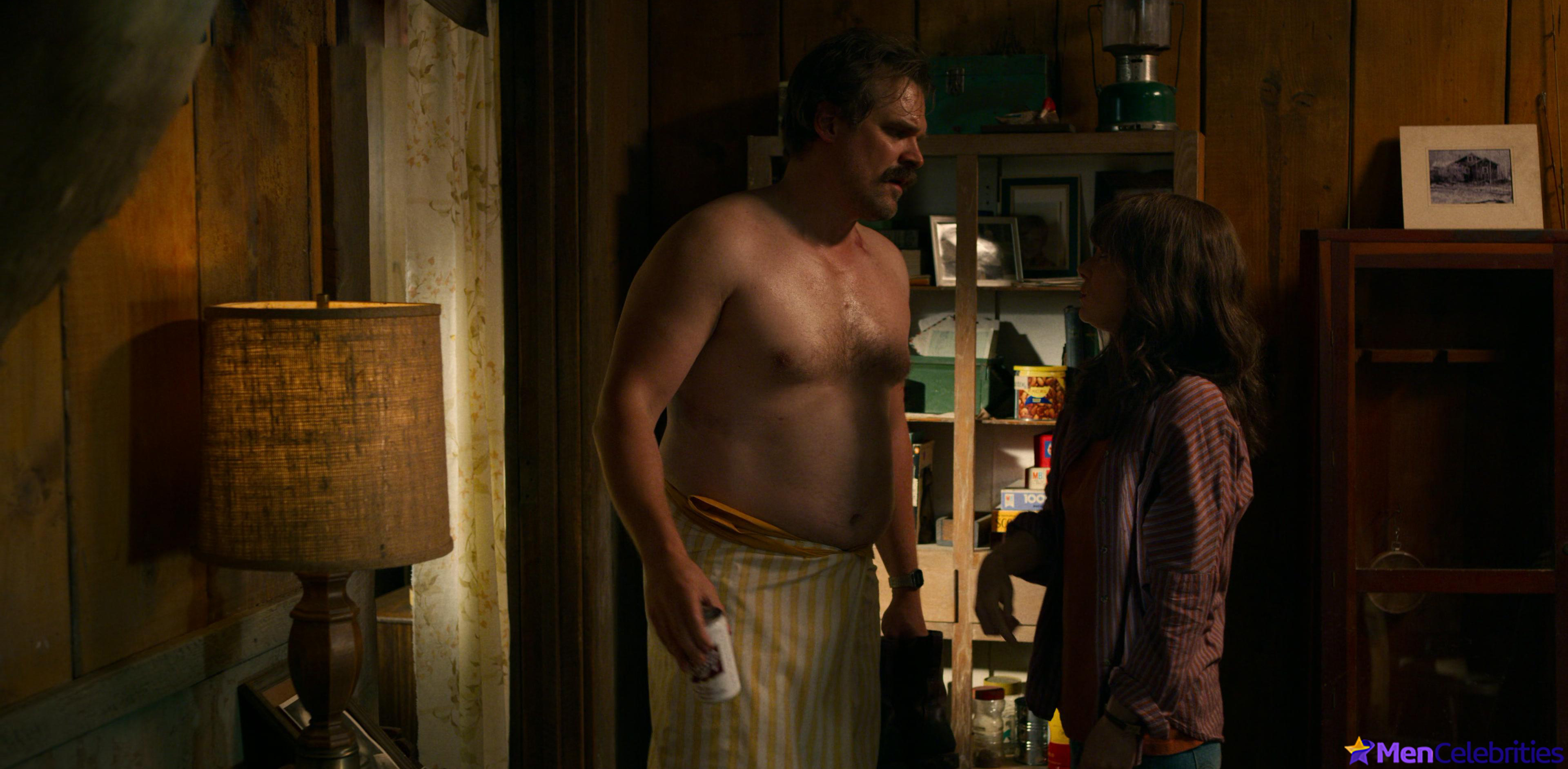 David Harbour nude and sexy scenes