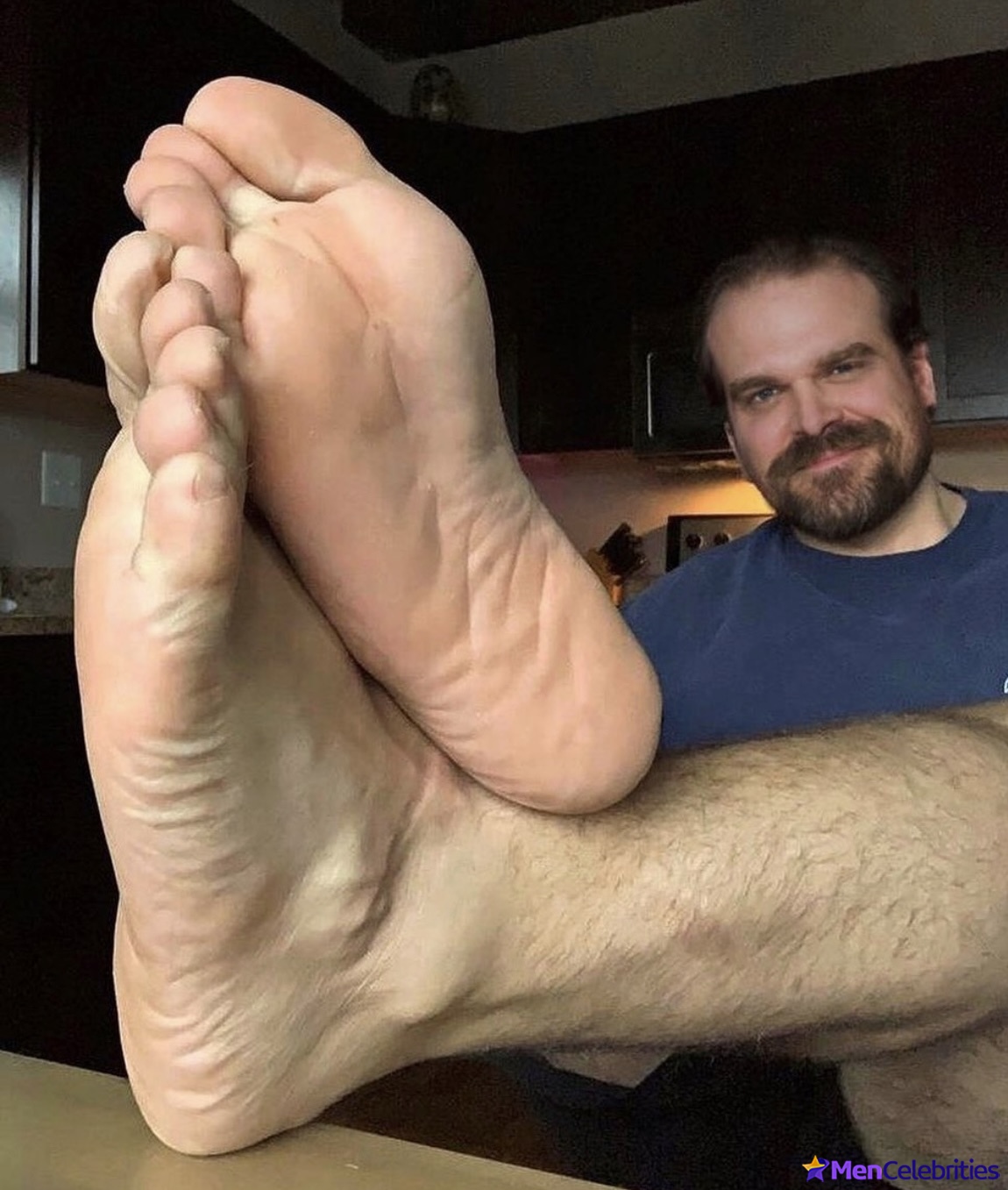 David Harbour sexy feet