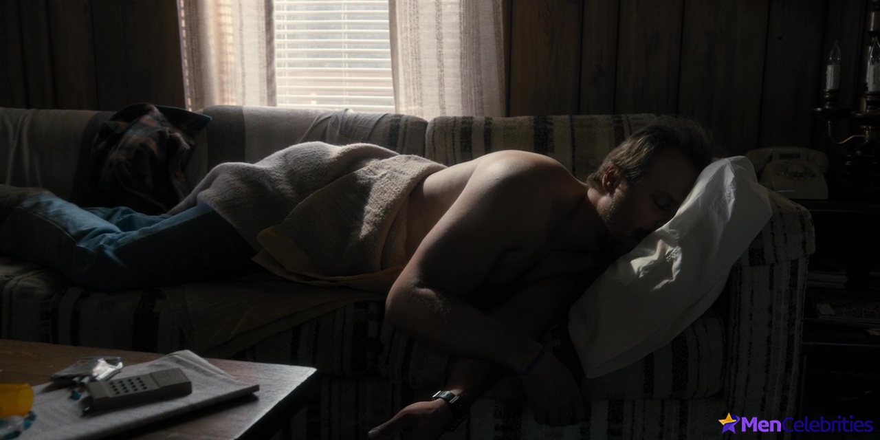 David Harbour nude and sexy scenes