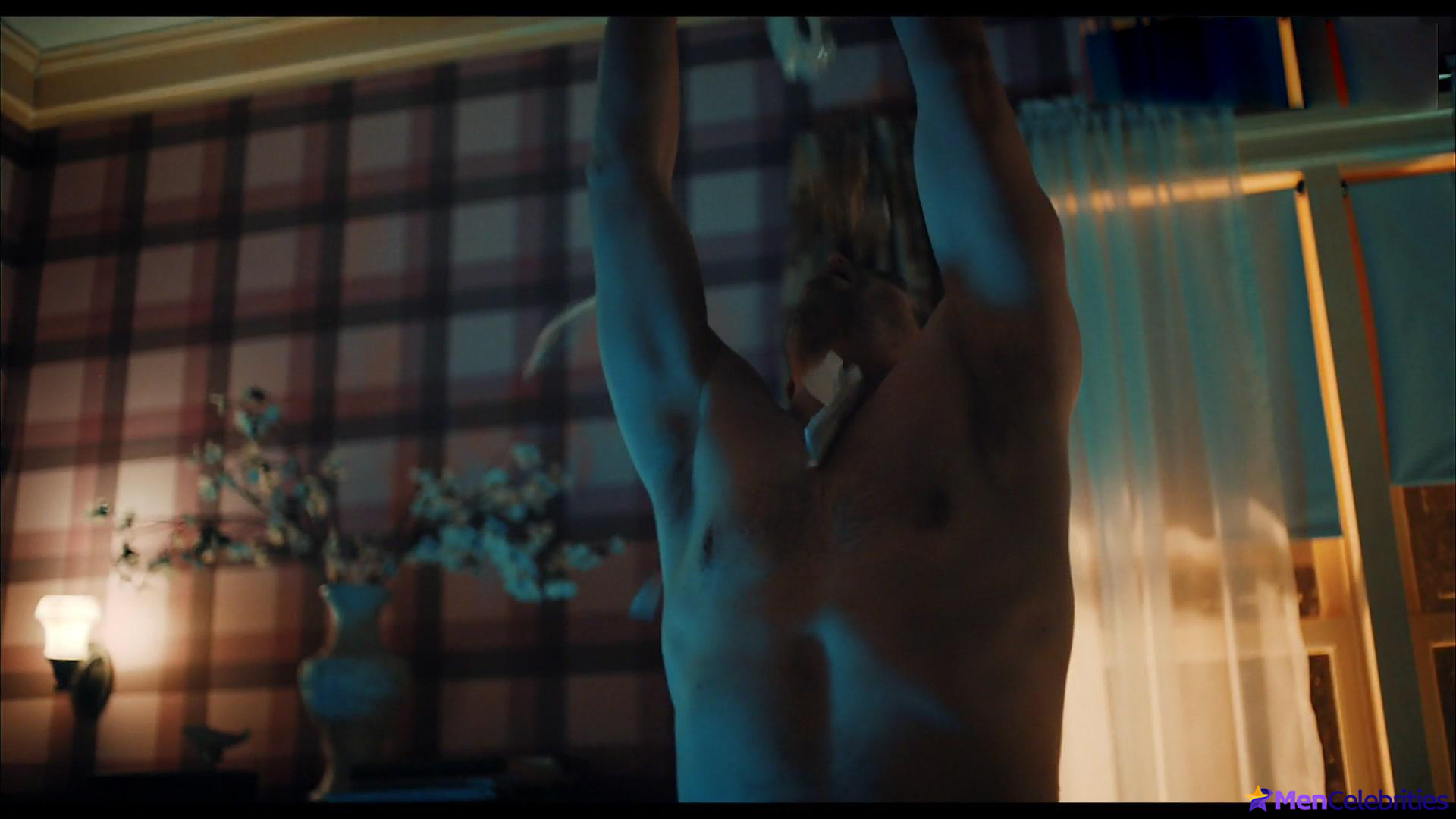 David Harbour nude and sexy scenes