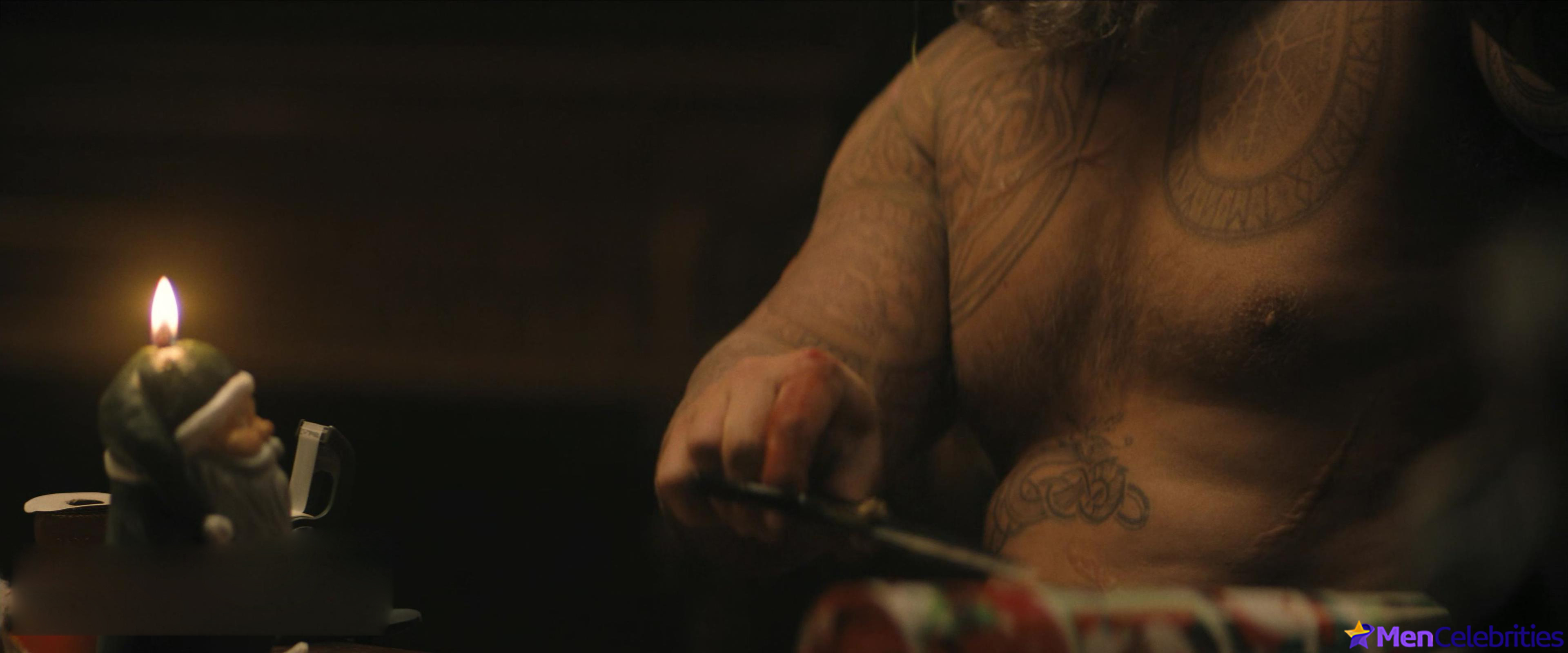 David Harbour nude and sexy scenes
