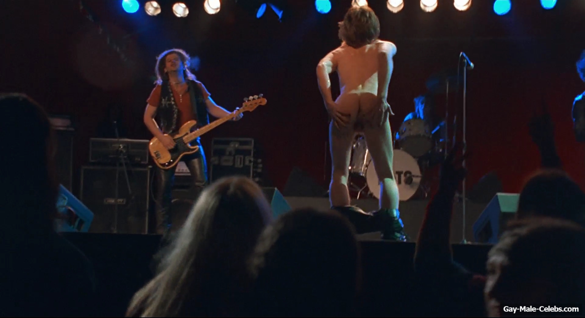 Ewan McGregor frontal nude in Velvet Goldmine