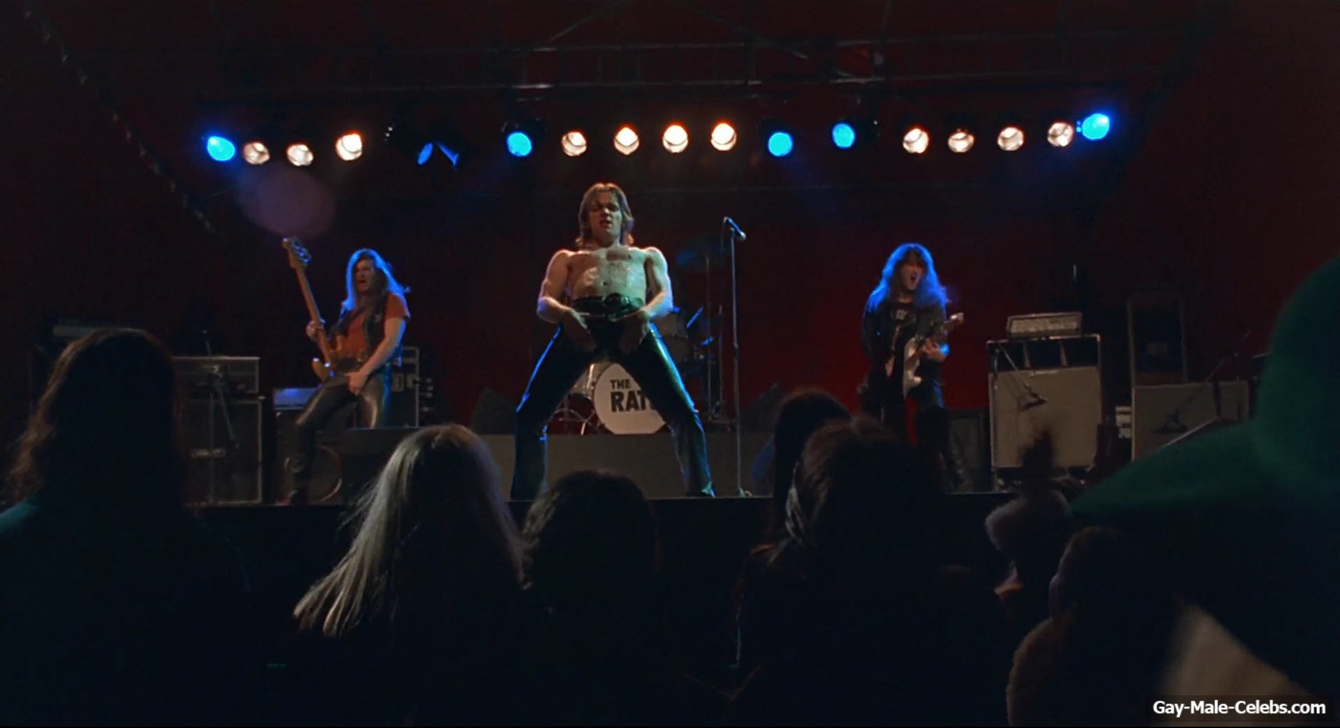 Ewan McGregor frontal nude in Velvet Goldmine