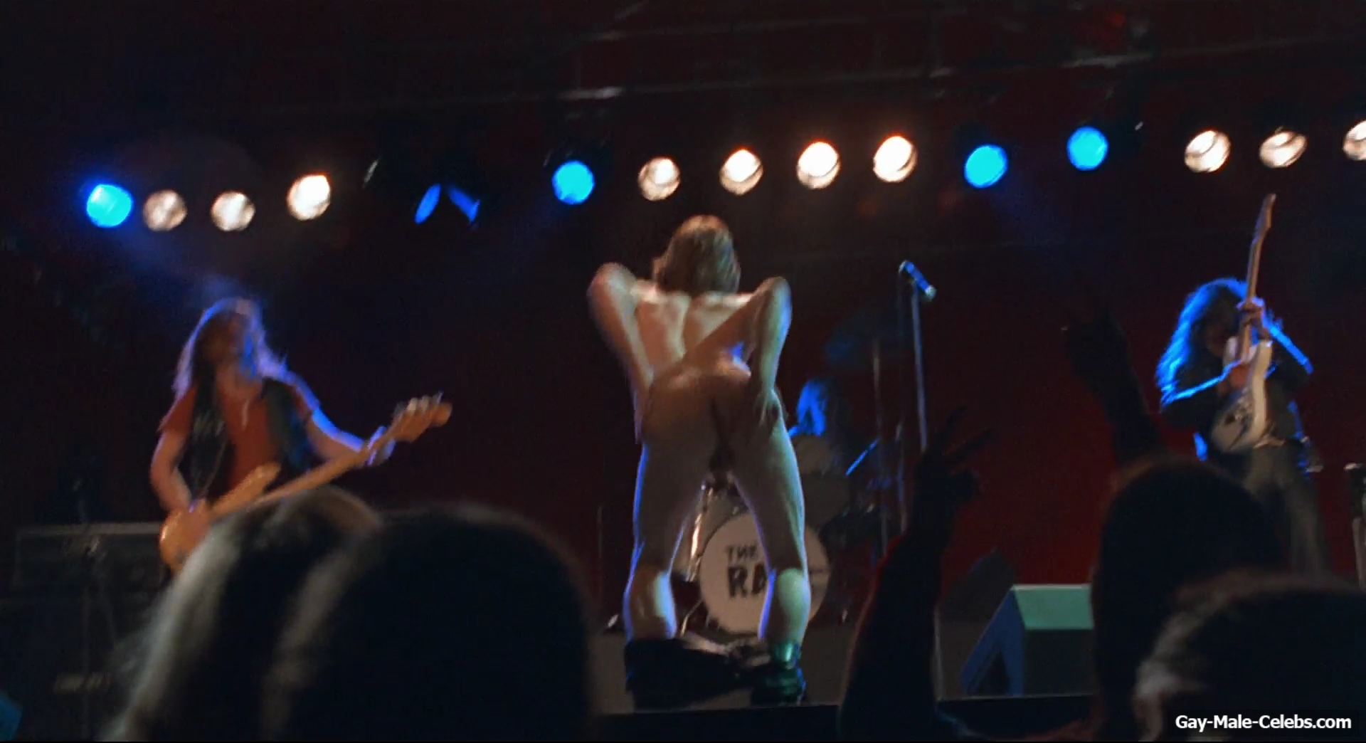 Ewan McGregor frontal nude in Velvet Goldmine