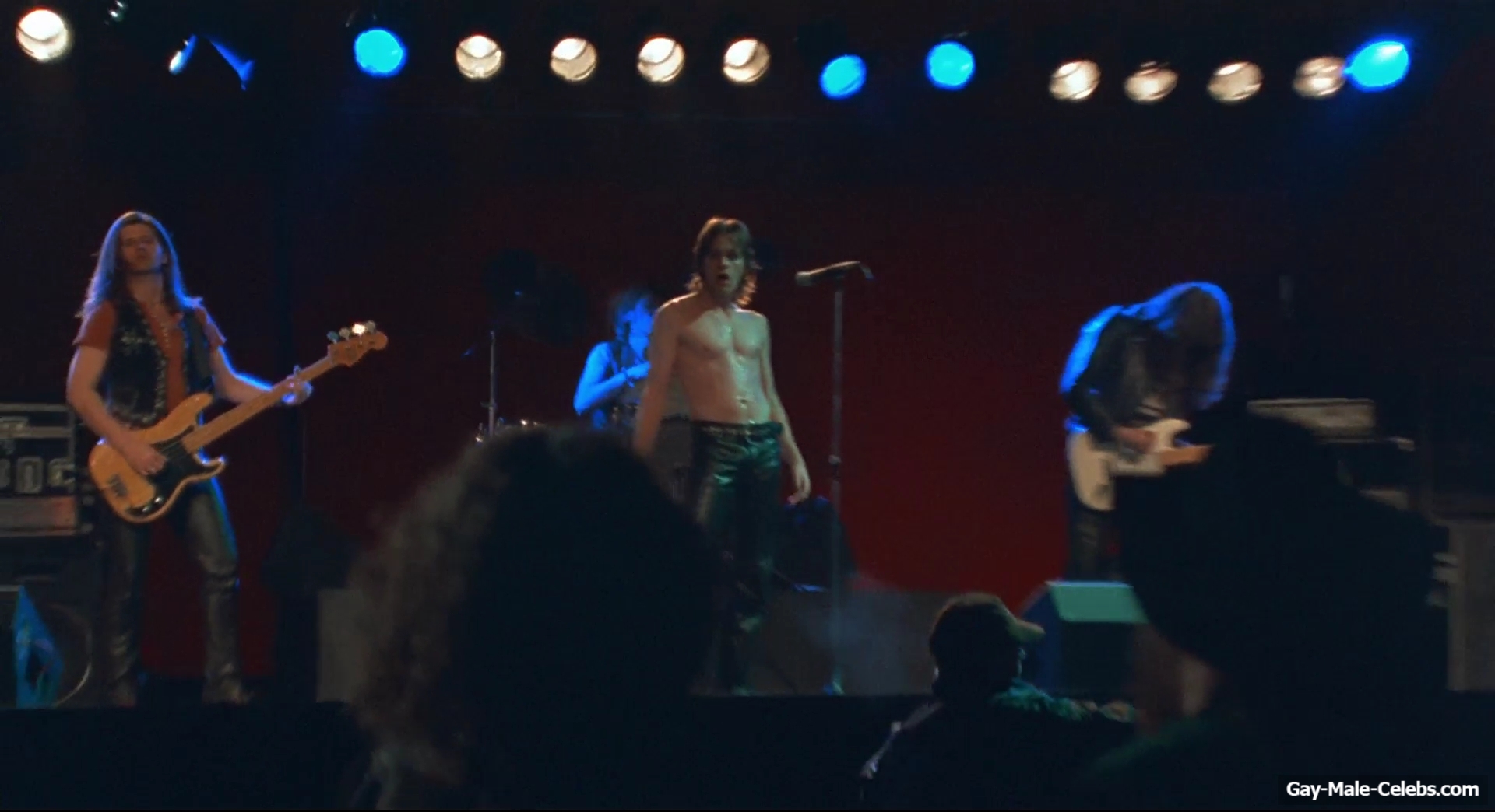 Ewan McGregor frontal nude in Velvet Goldmine