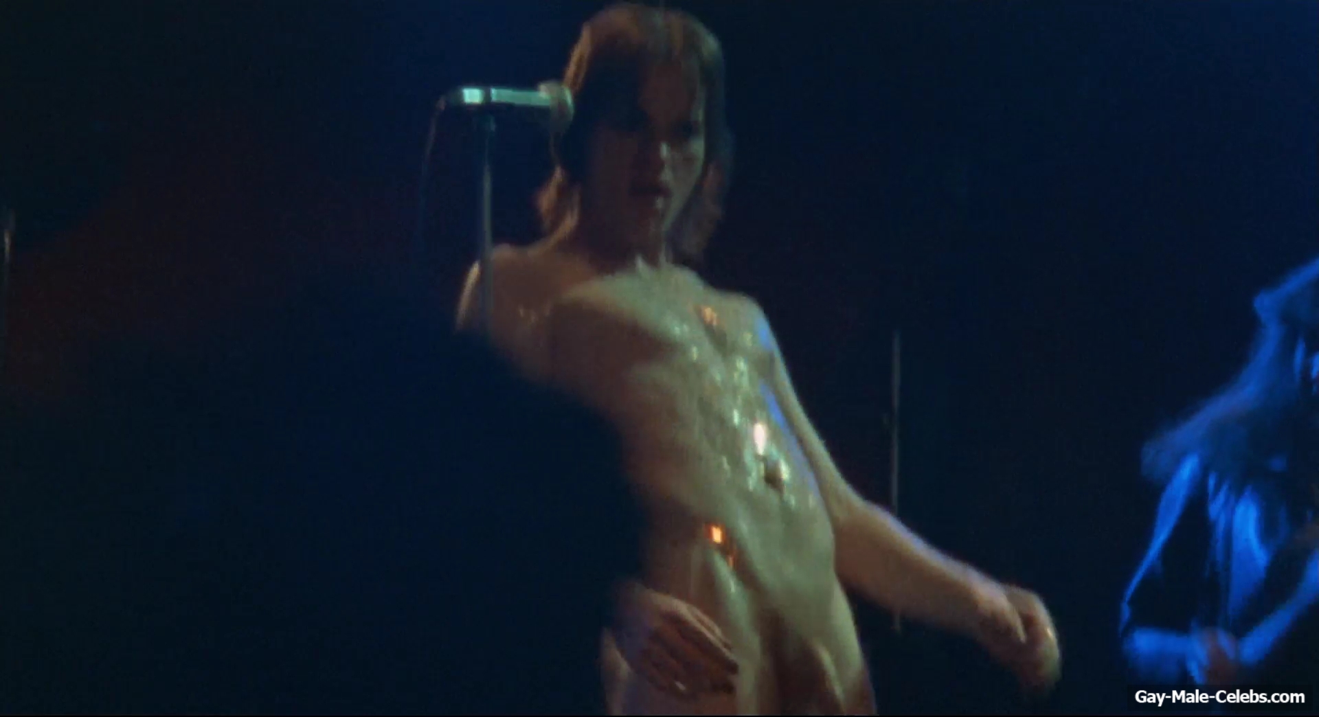 Ewan McGregor frontal nude in Velvet Goldmine