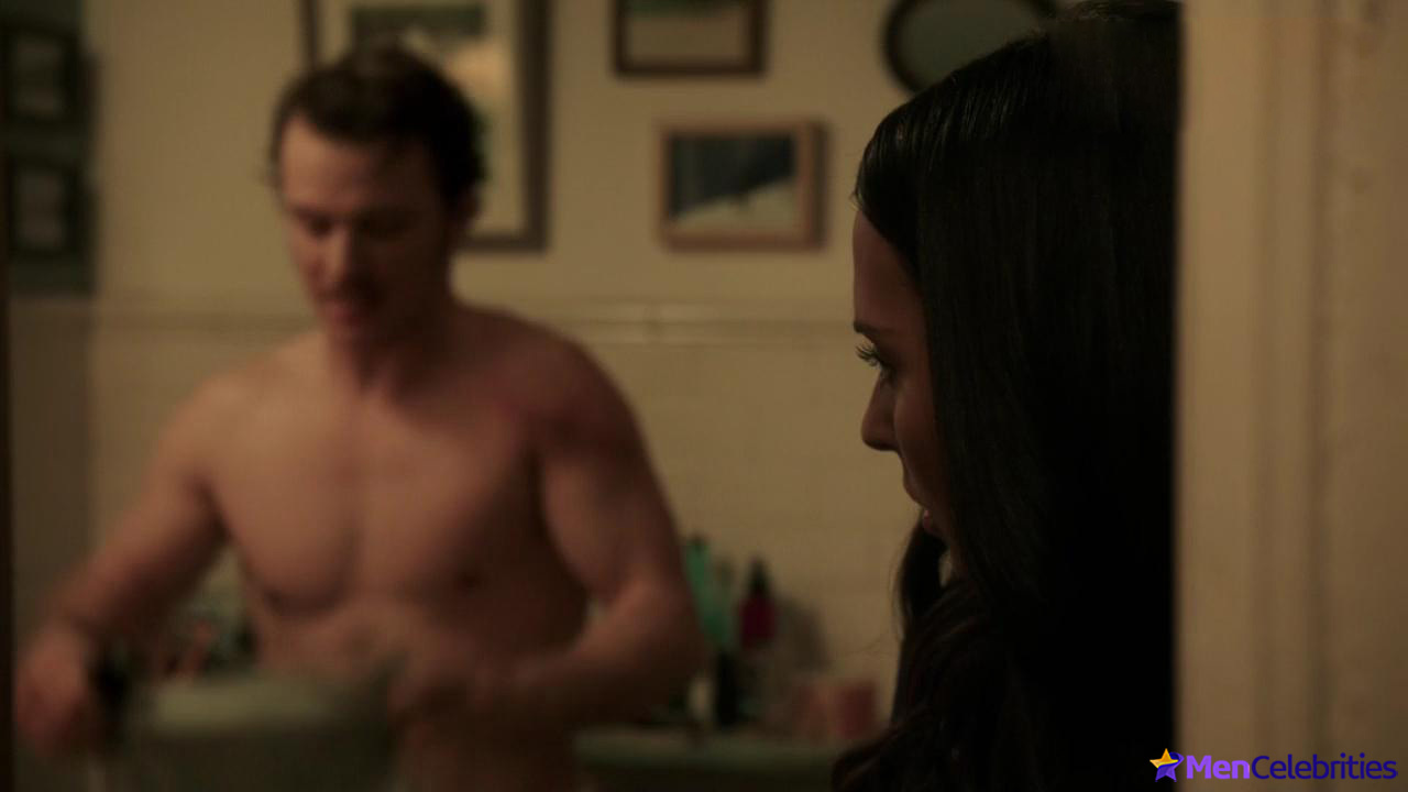 Freddie Stroma nude and sex scenes