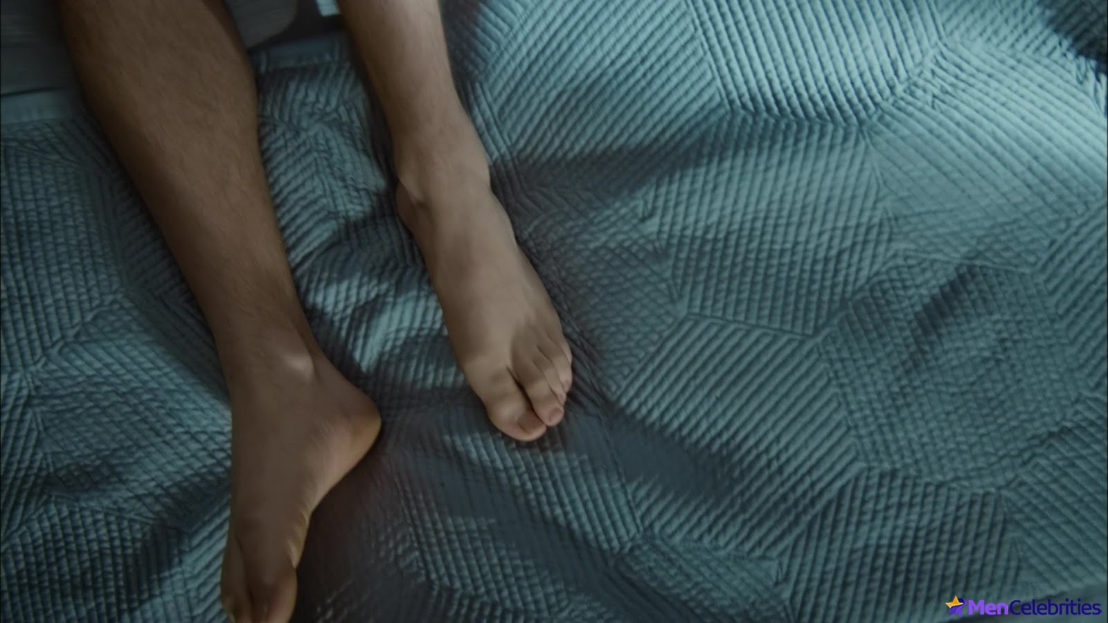 Freddie Stroma nude and sex scenes