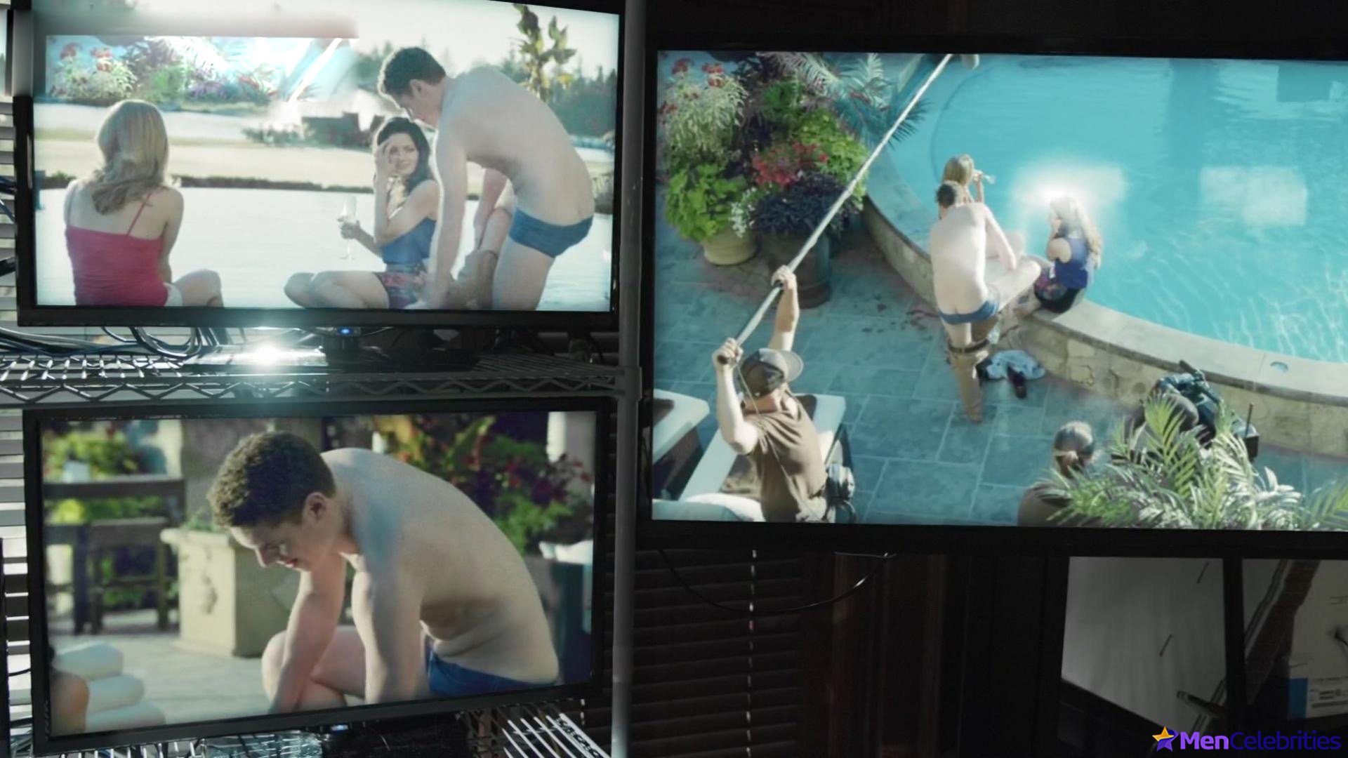 Freddie Stroma nude and sex scenes