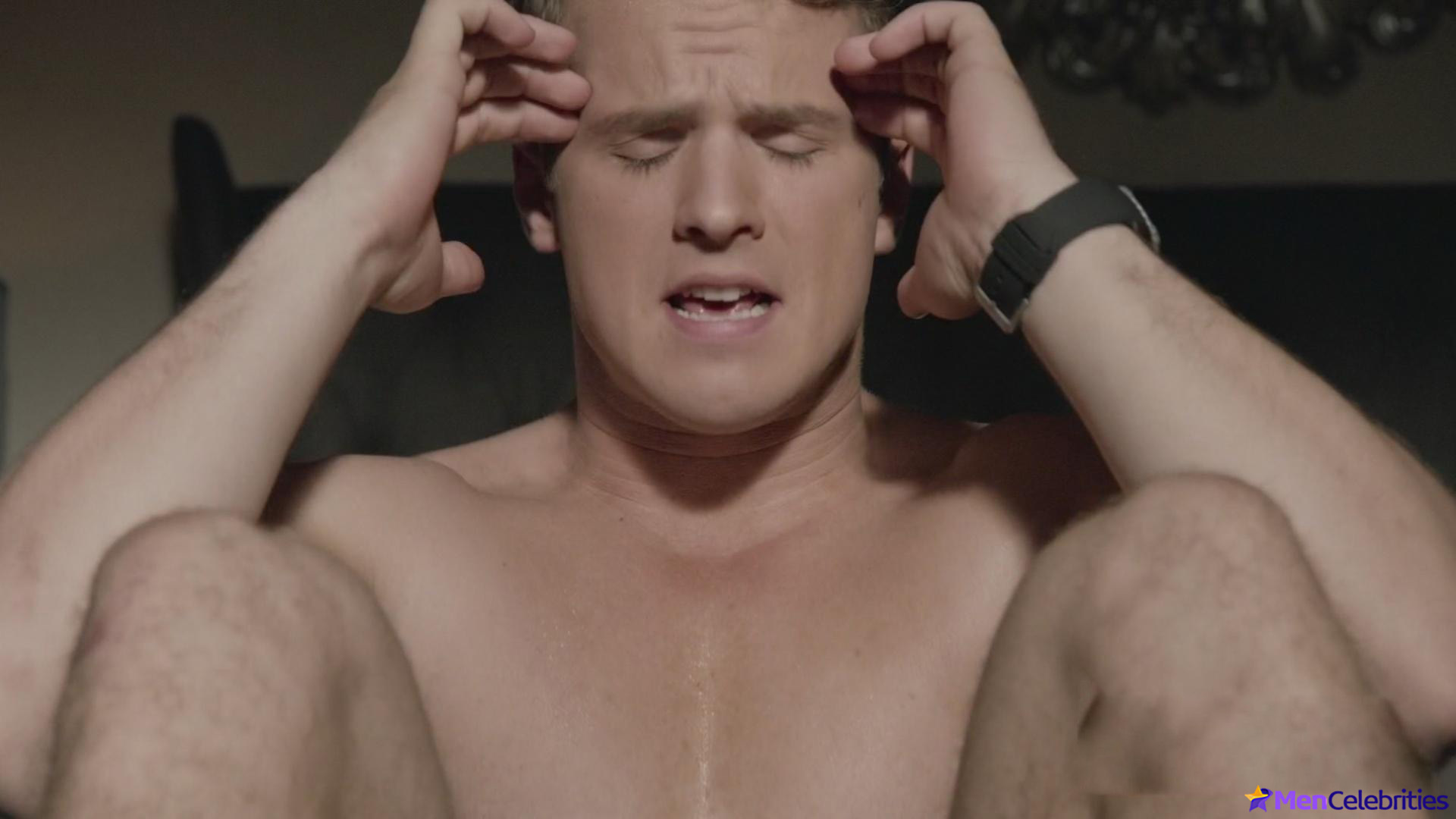 Freddie Stroma jerk off