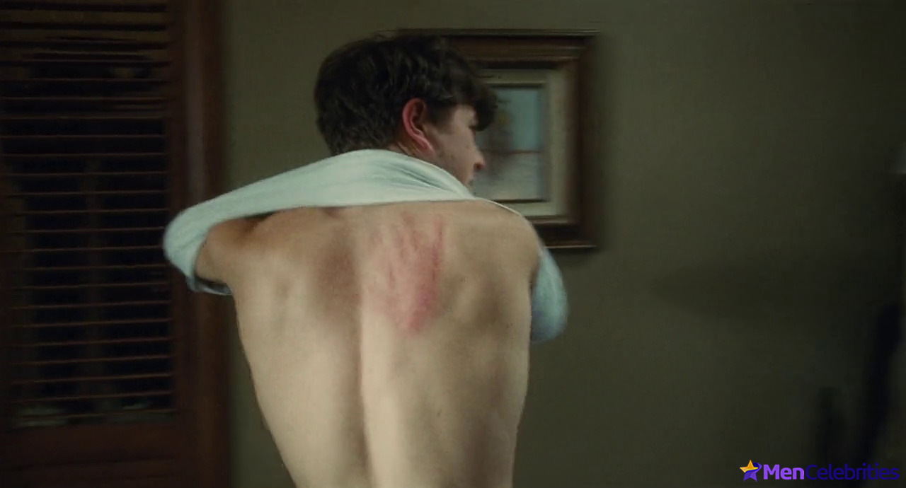 Gabriel LaBelle nude and sex scenes