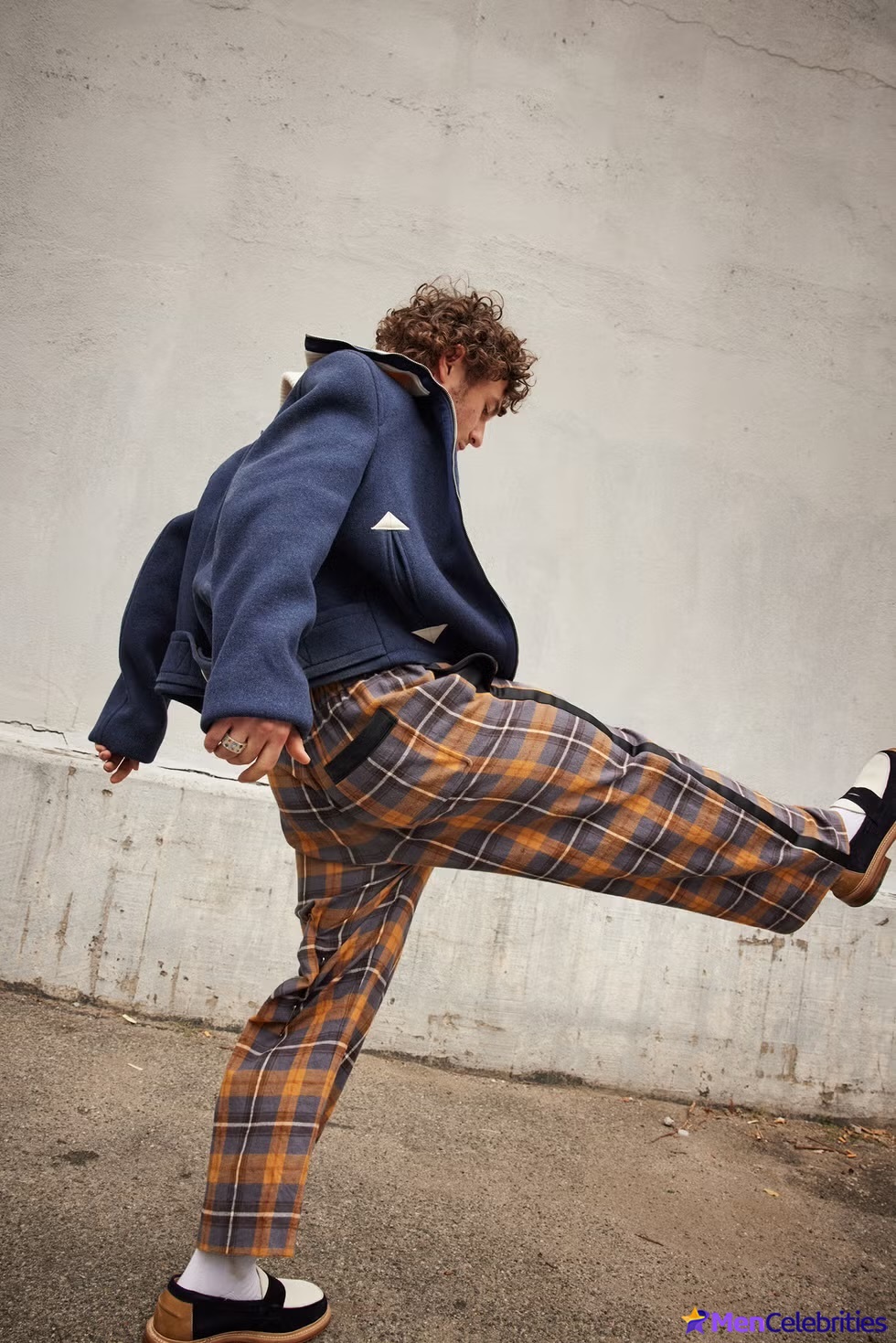 Gabriel LaBelle shirtless and bulge pics