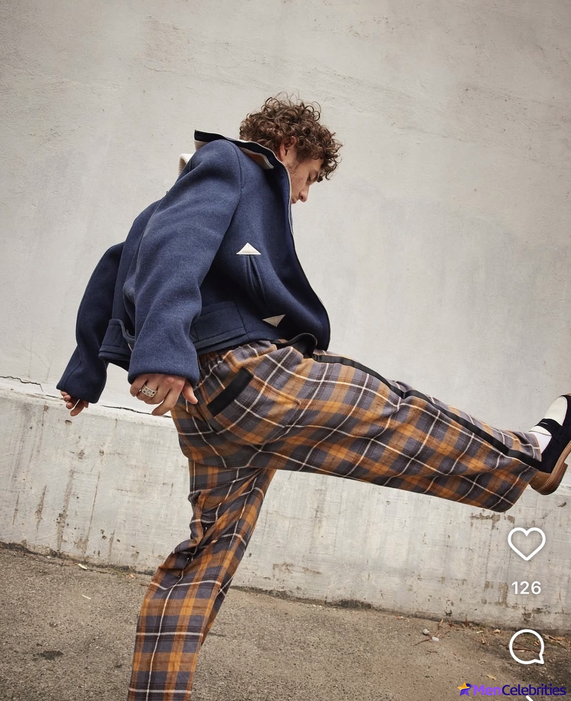 Gabriel LaBelle shirtless and bulge pics