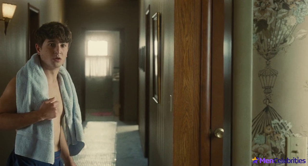 Gabriel LaBelle nude and sex scenes