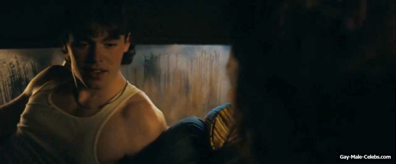 Jack Champion Cock Bulge Underwear Scenes in Everythings Going to Be Great