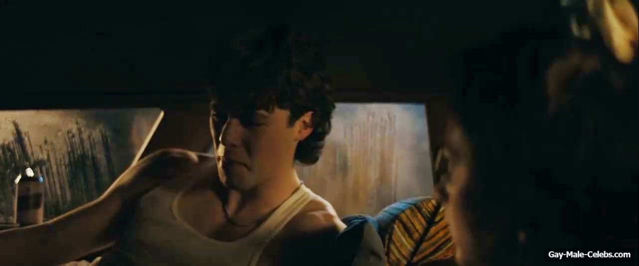 Jack Champion Cock Bulge Underwear Scenes in Everythings Going to Be Great