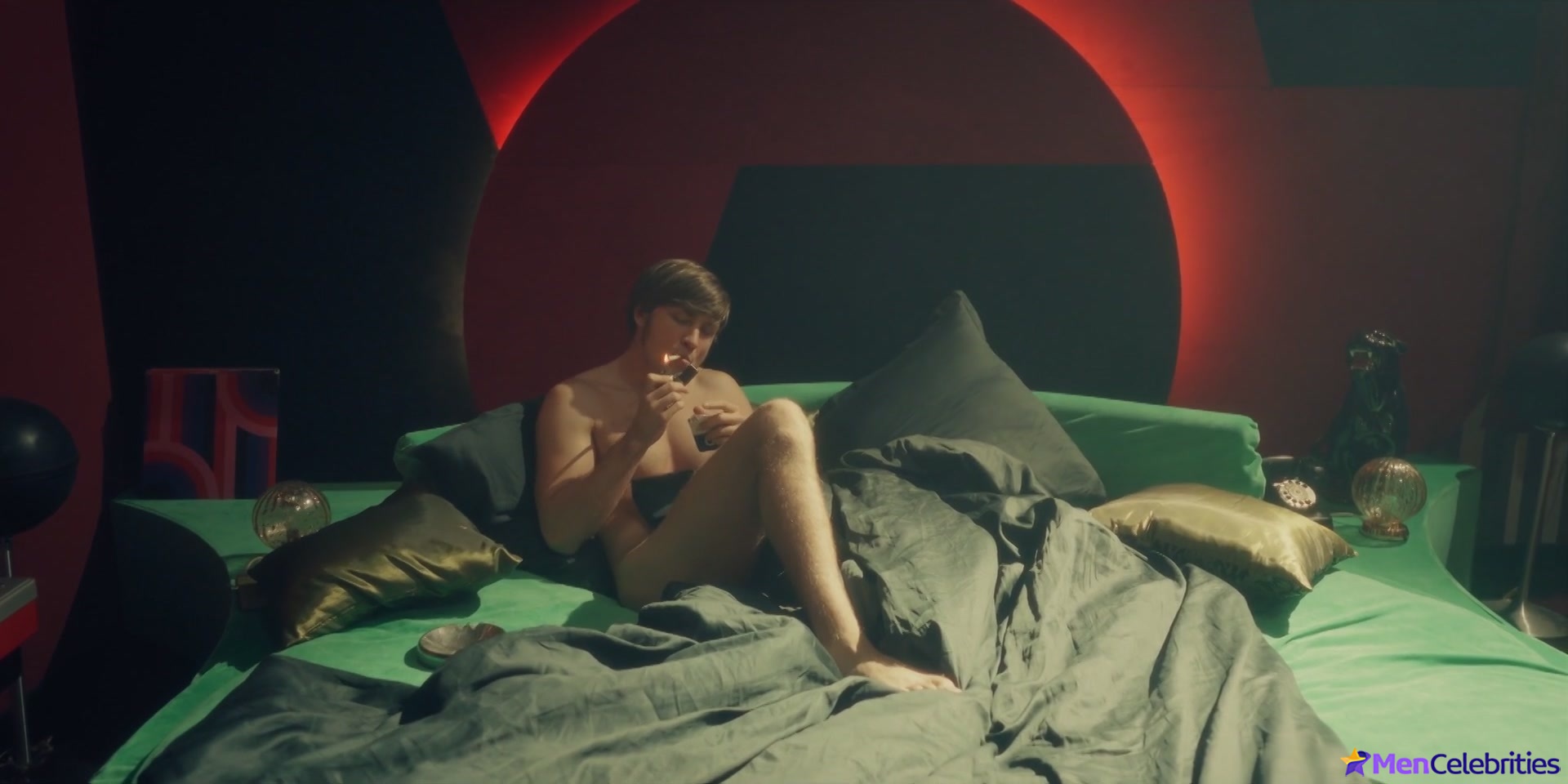 Jannik Schumann nude and gay sex scenes