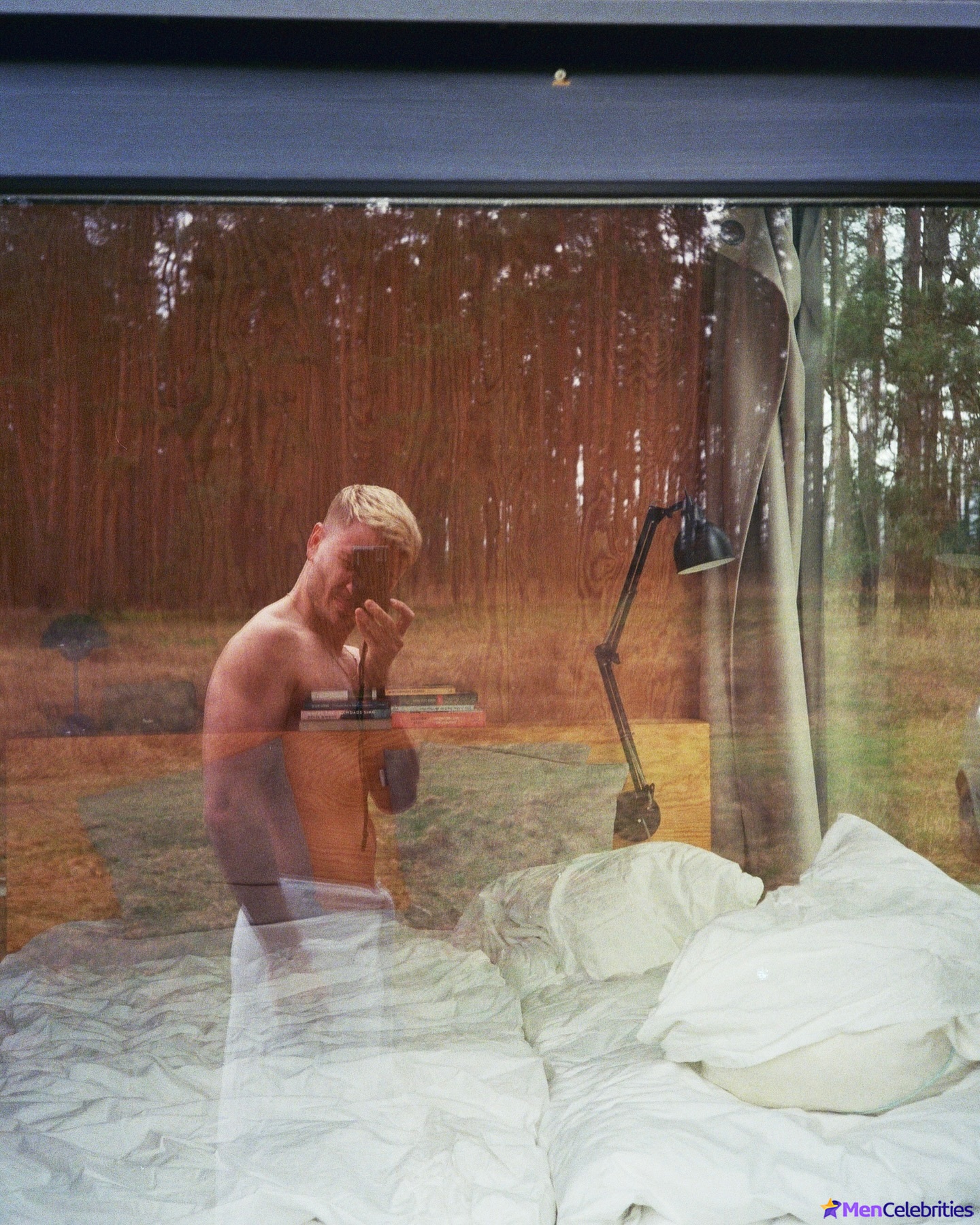 Jannik Schumann naked and erotic photos