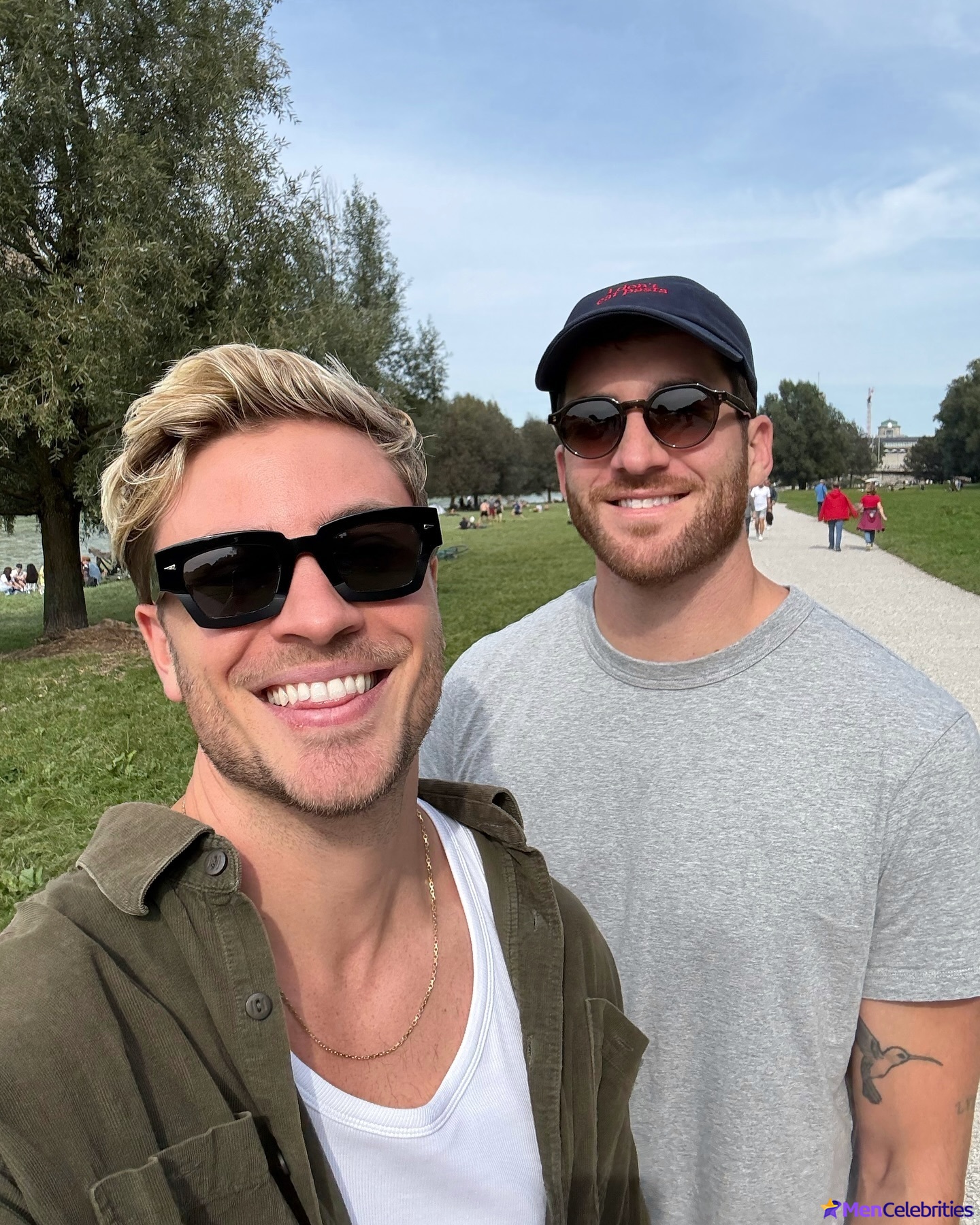 Jannik Schumann naked and erotic photos