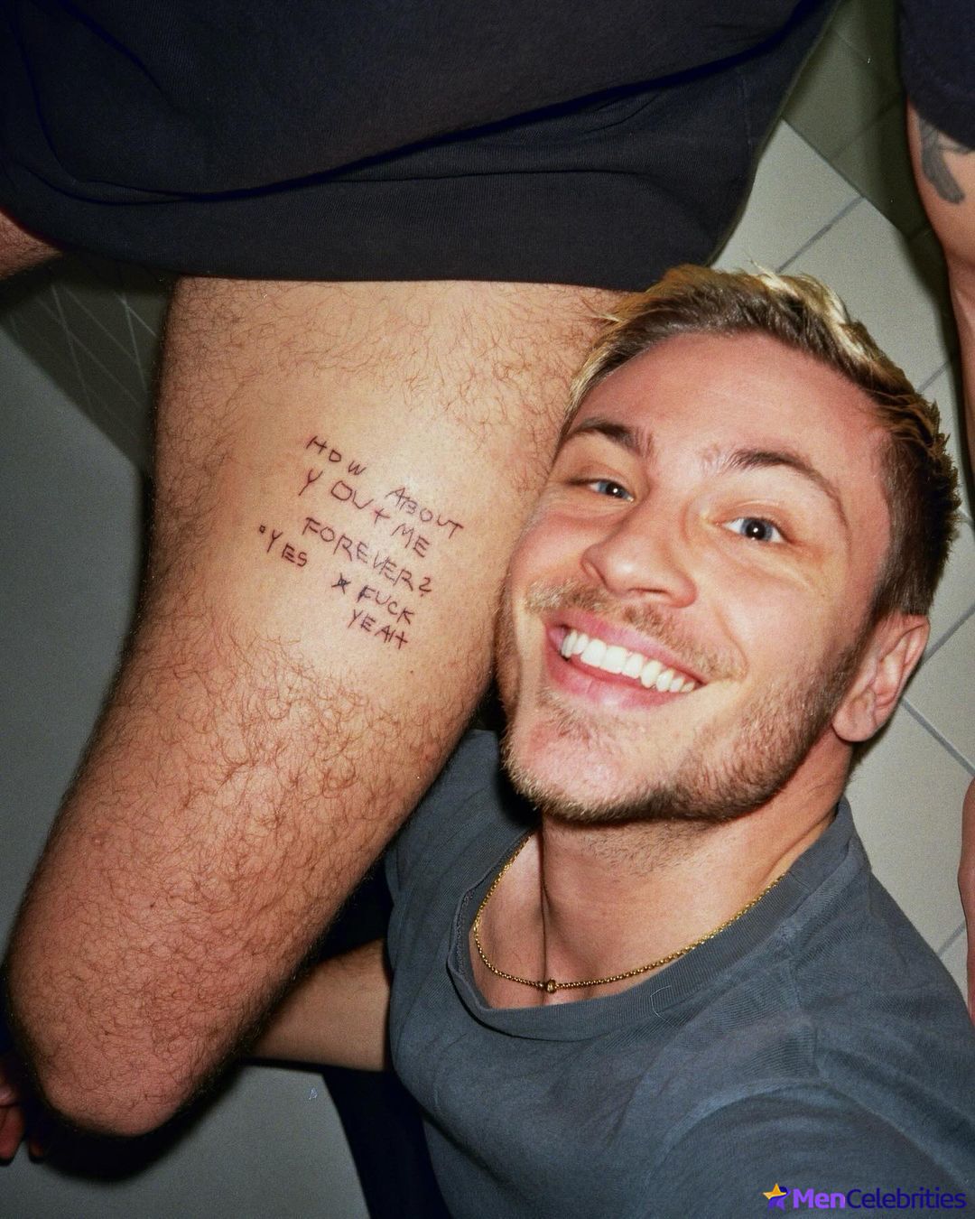 Jannik Schumann naked and erotic photos