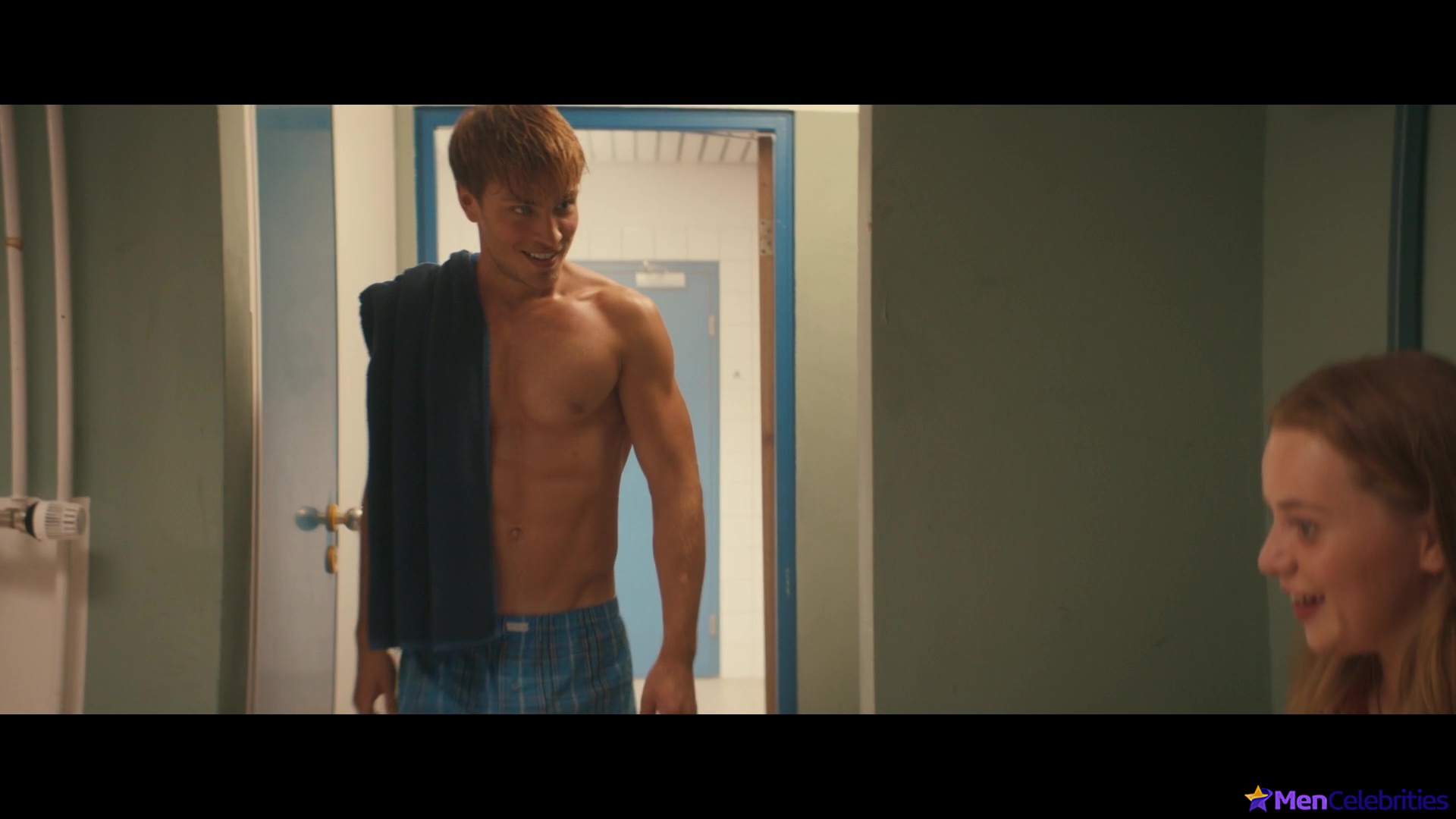 Jannik Schumann nude and gay sex scenes