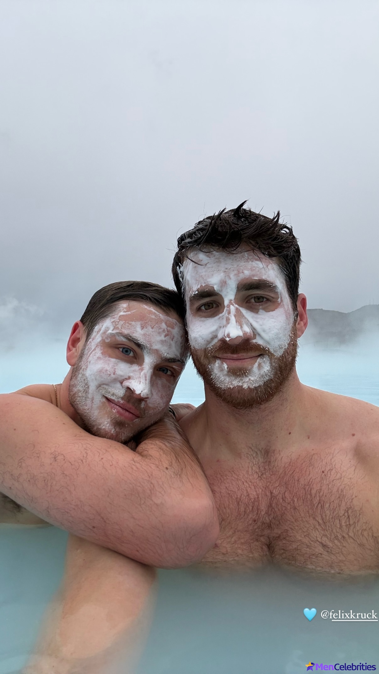 Jannik Schumann naked and erotic photos