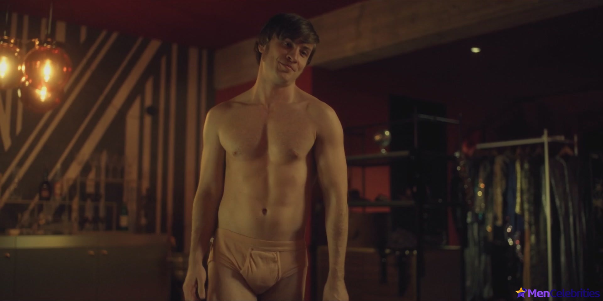 Jannik Schumann nude and gay sex scenes