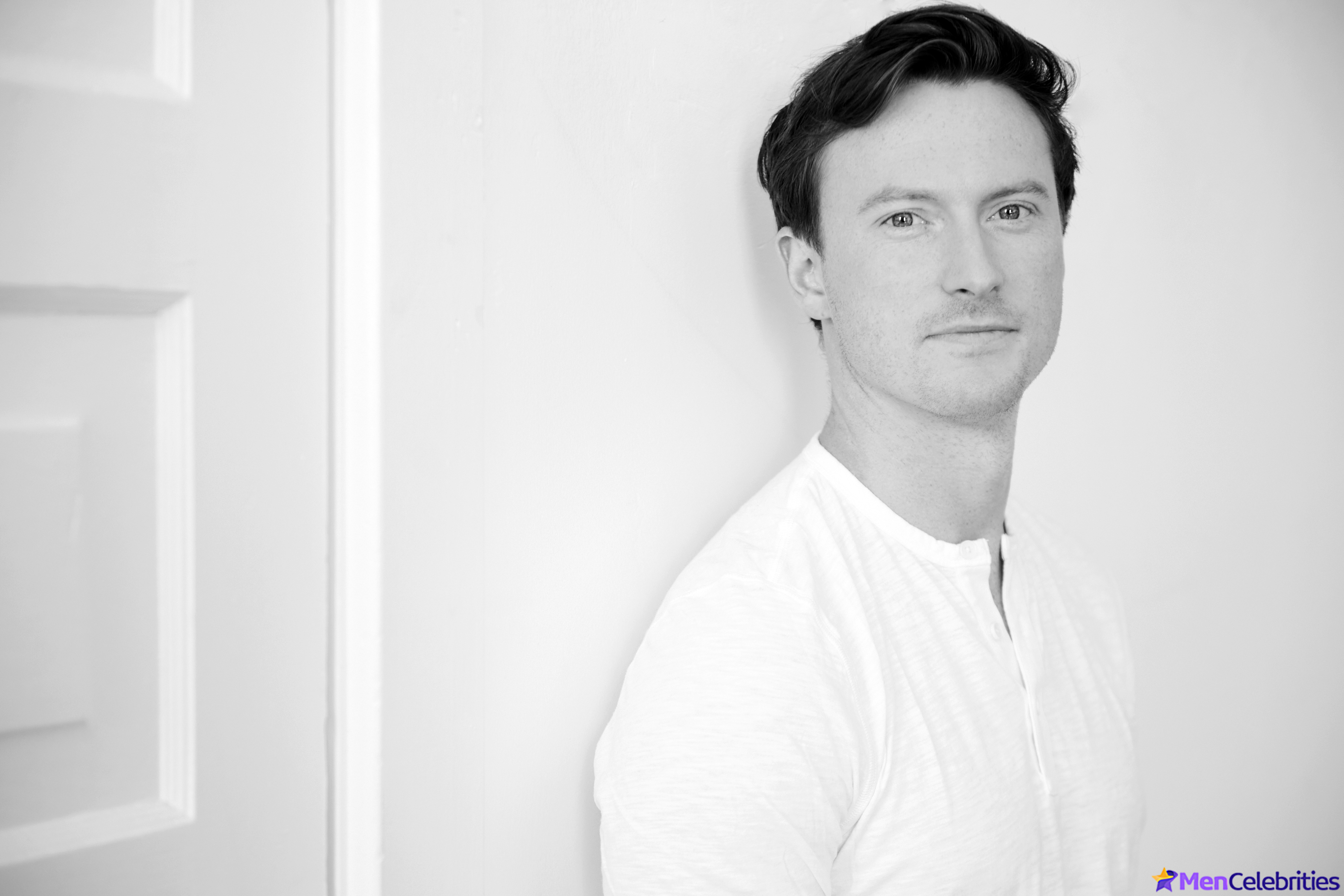 Jesse LaVercombe sexy photos