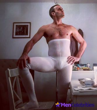 Joseph Millson shirtless and bulge pics