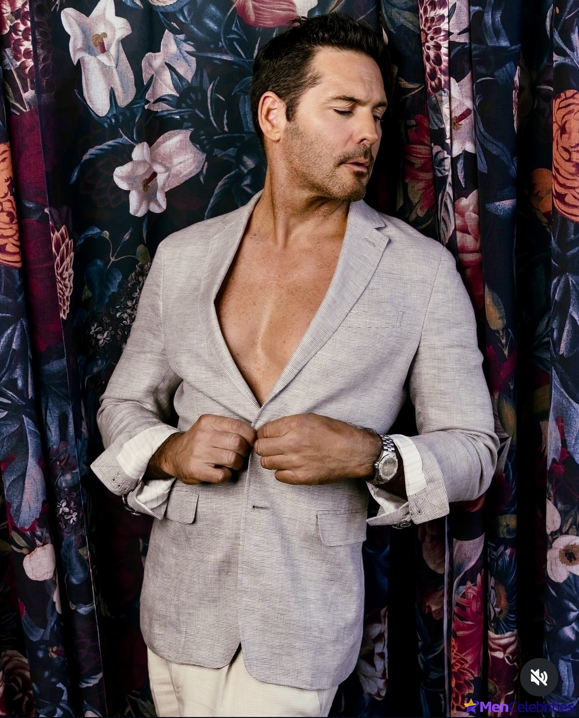 Keller Wortham shirtless and sexy pics