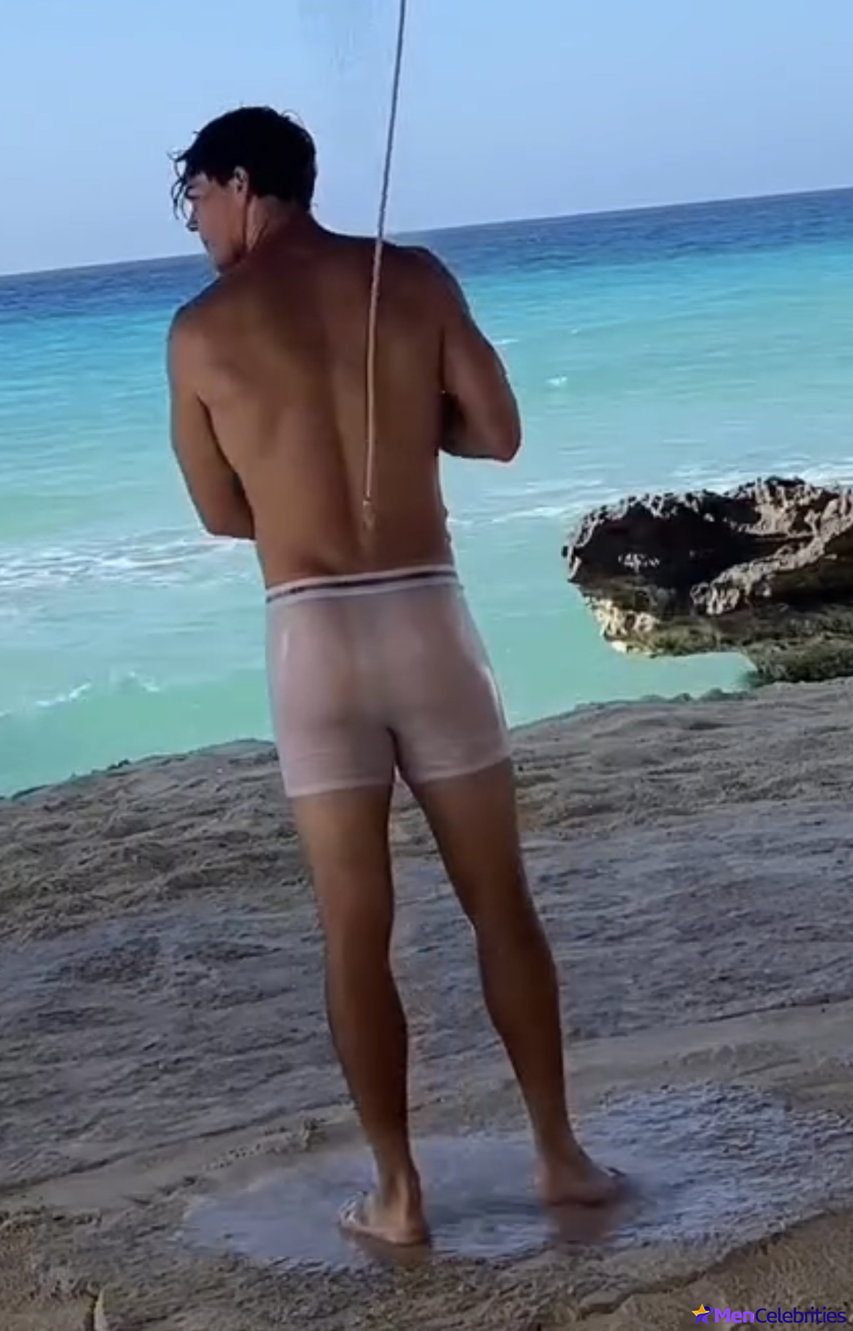 Noah Beck wet underwear